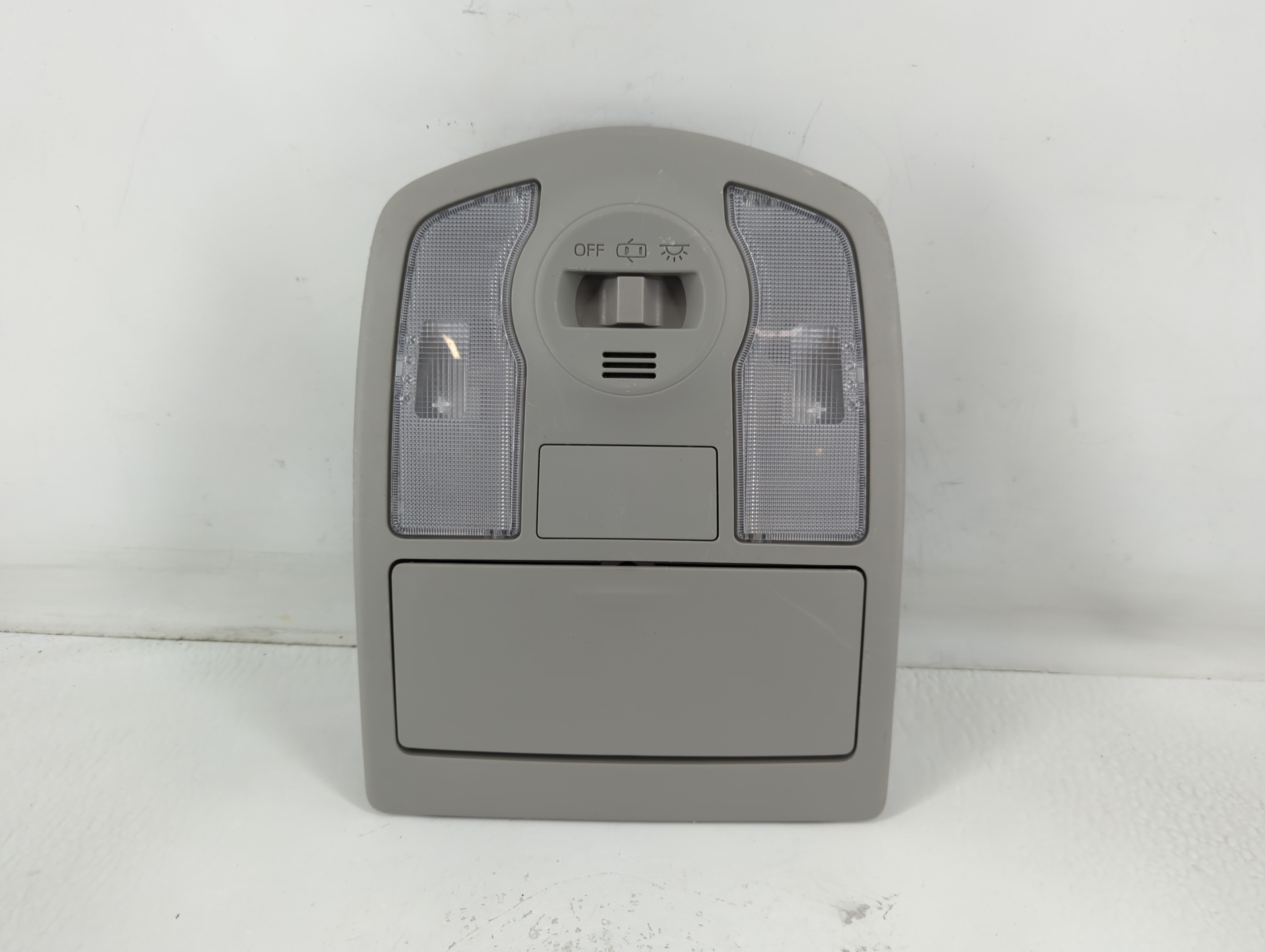 2012 Toyota Prius V Overhead Roof Console 762379 - Oemusedautoparts1.com
