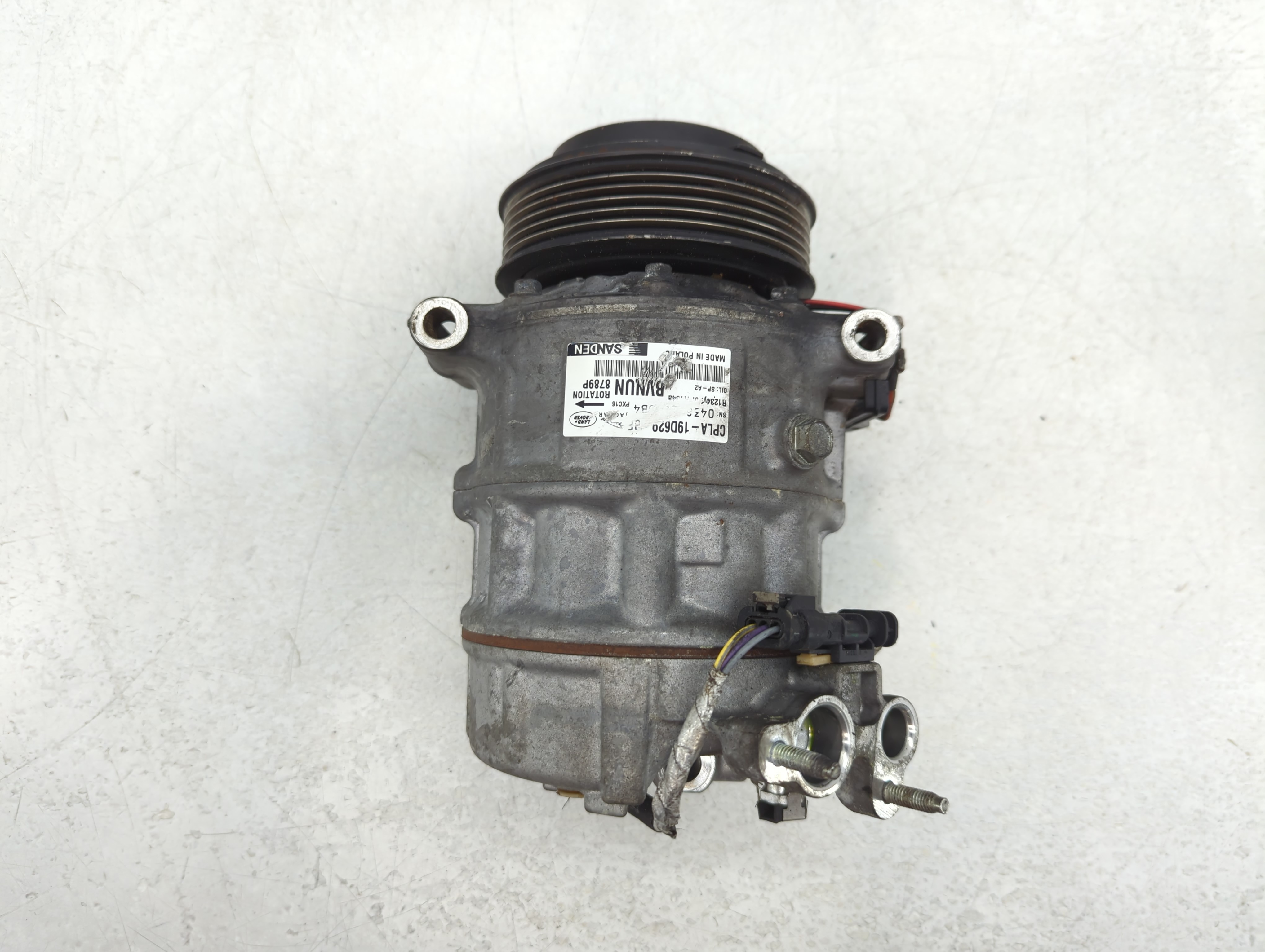 2017-2019 Jaguar Xe Air Conditioning A/c Ac Compressor Oem 762418 - Oemusedautoparts1.com