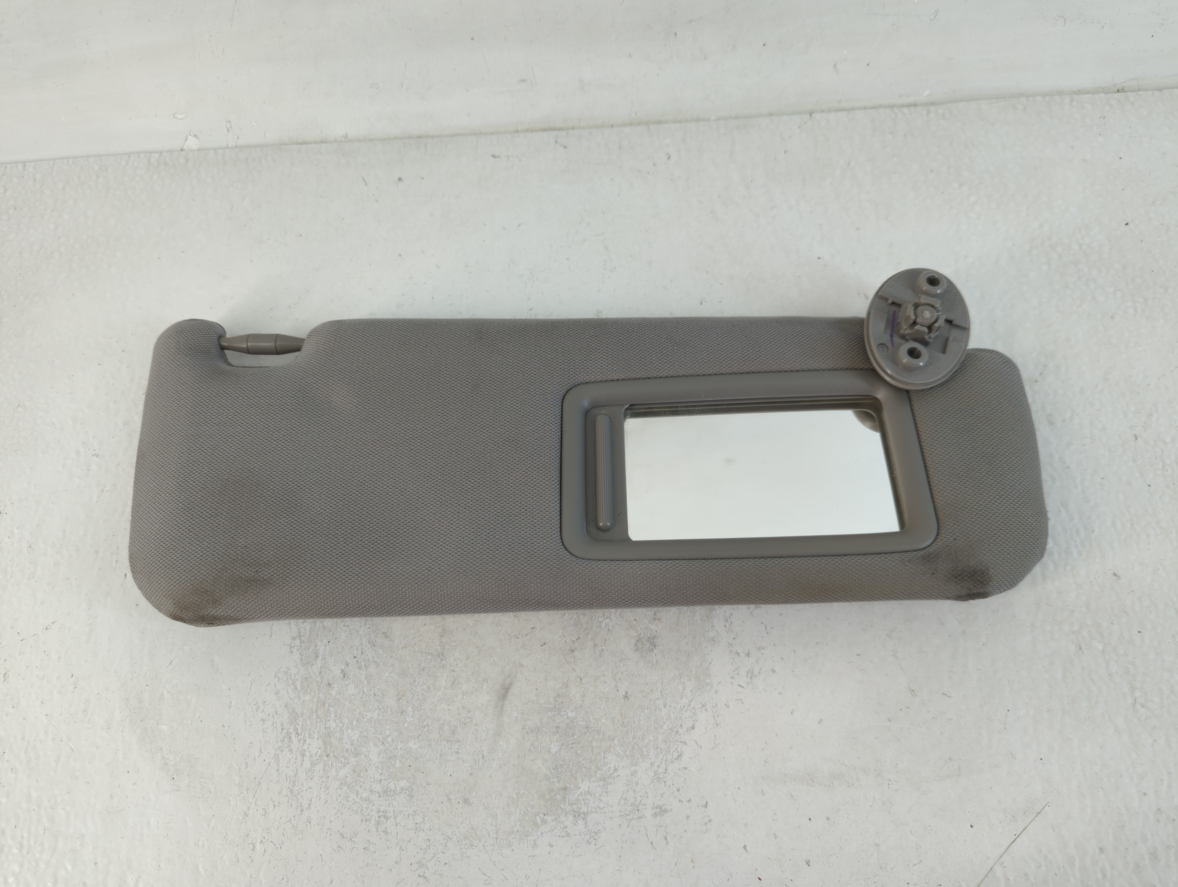 2012-2017 Toyota Camry Passenger Sun Visor Mirror Right Sunvisor 762523 - Oemusedautoparts1.com