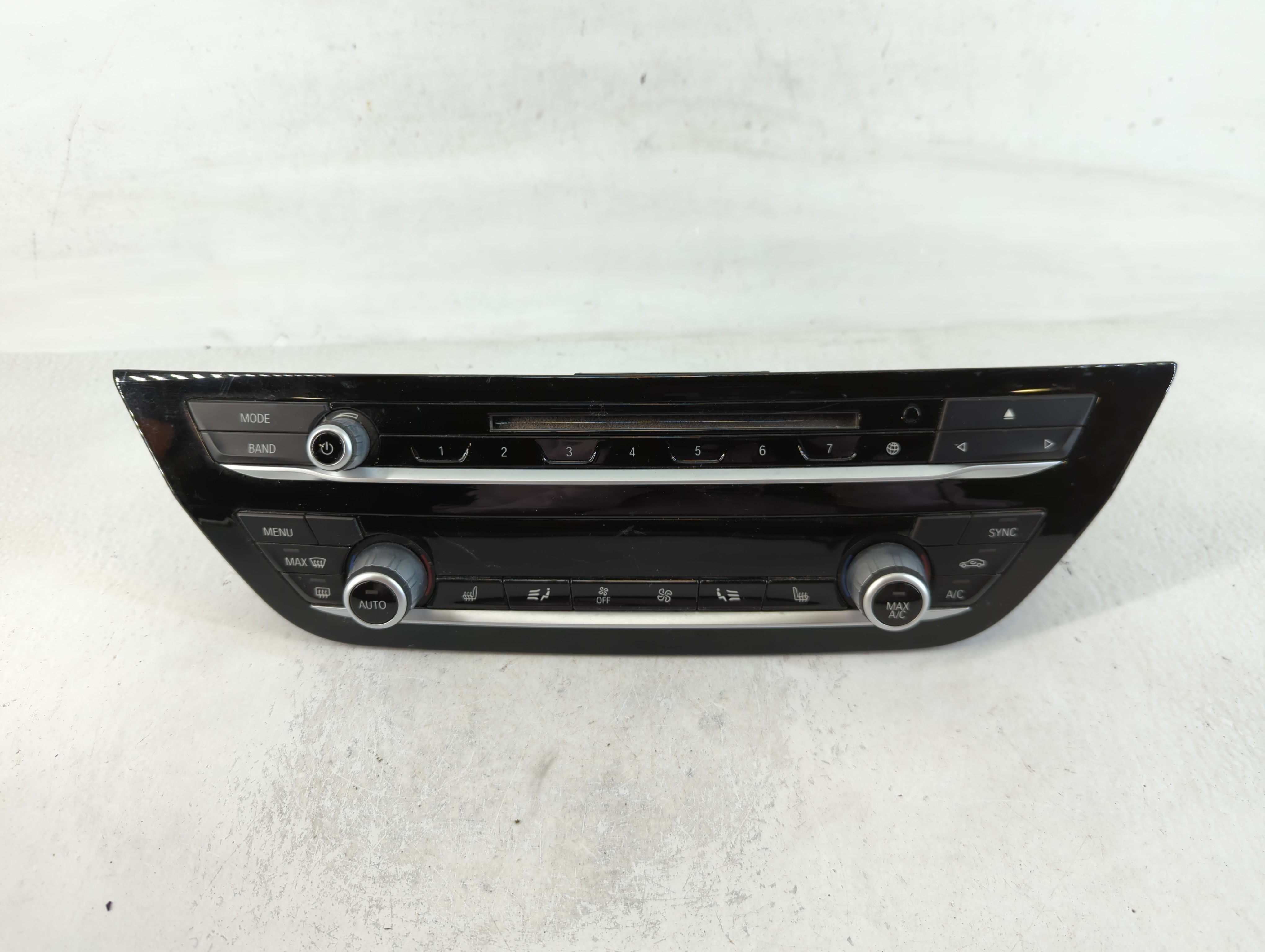2019 Bmw X3 Am Fm Cd Player Radio Receiver 762577 - Oemusedautoparts1.com