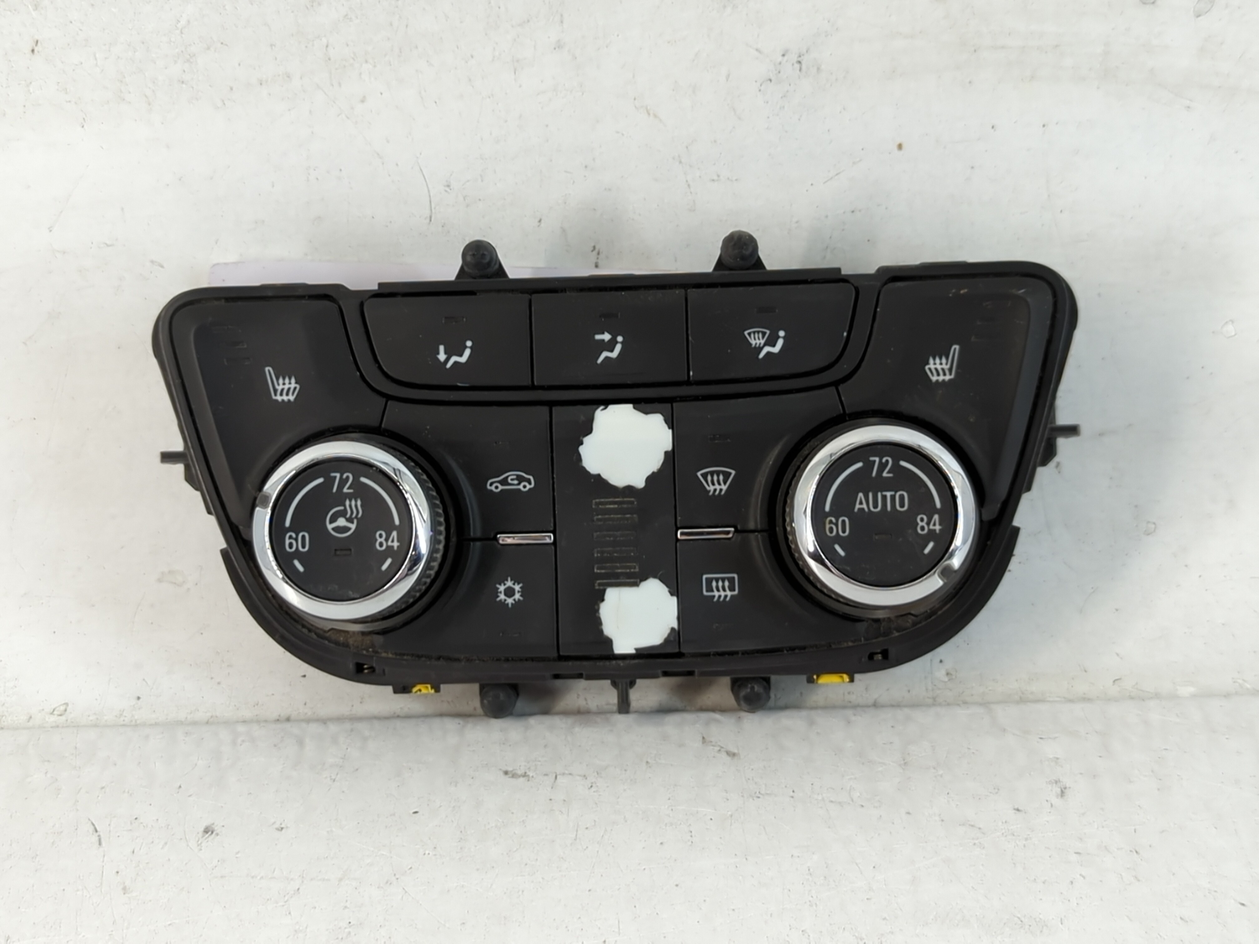 2013-2016 Buick Encore Ac Heater Climate Control 22944958 762589 - Oemusedautoparts1.com