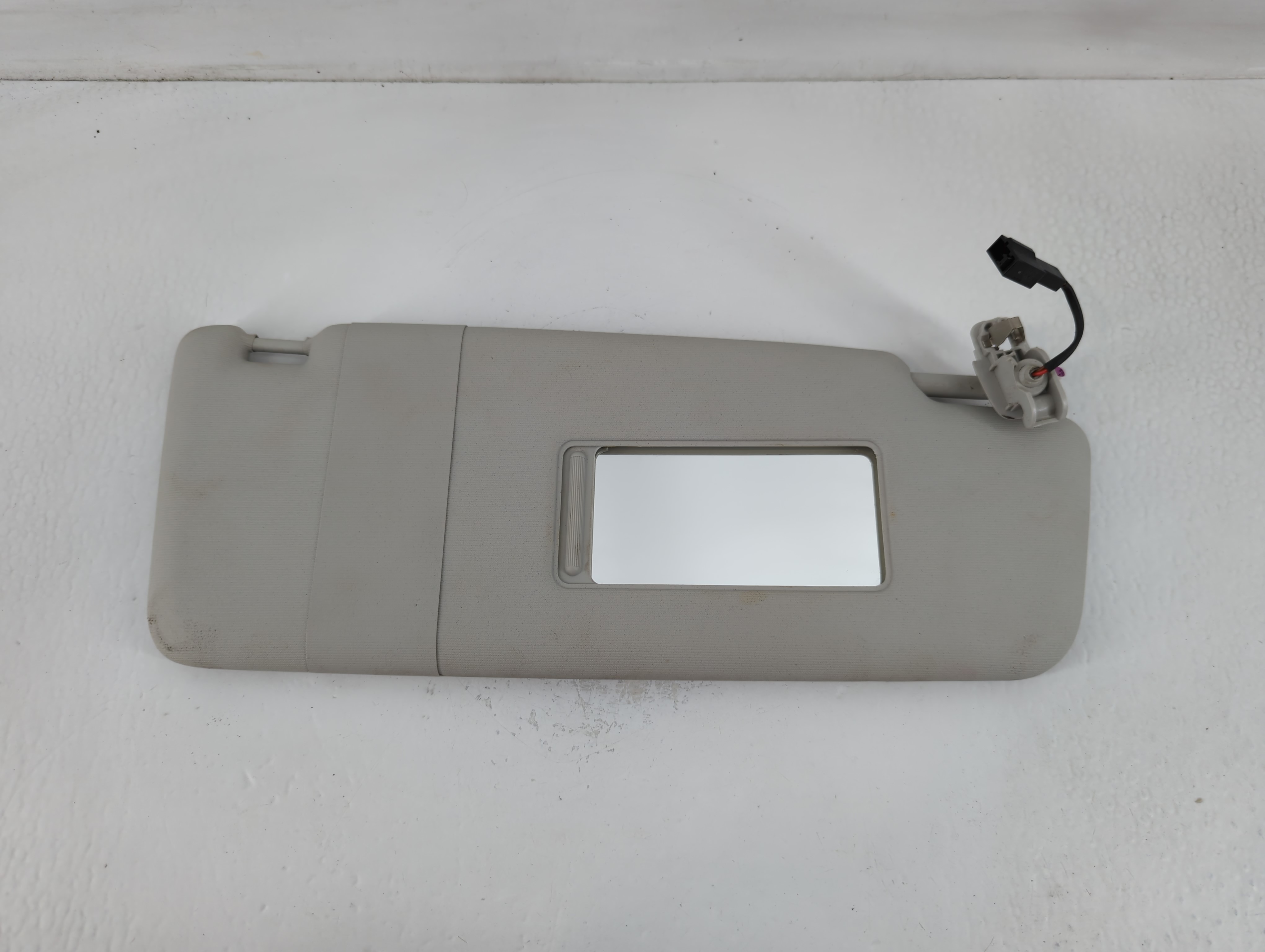2012-2020 Volkswagen Passat Passenger Sun Visor Mirror Right Sunvisor 762652 - Oemusedautoparts1.com