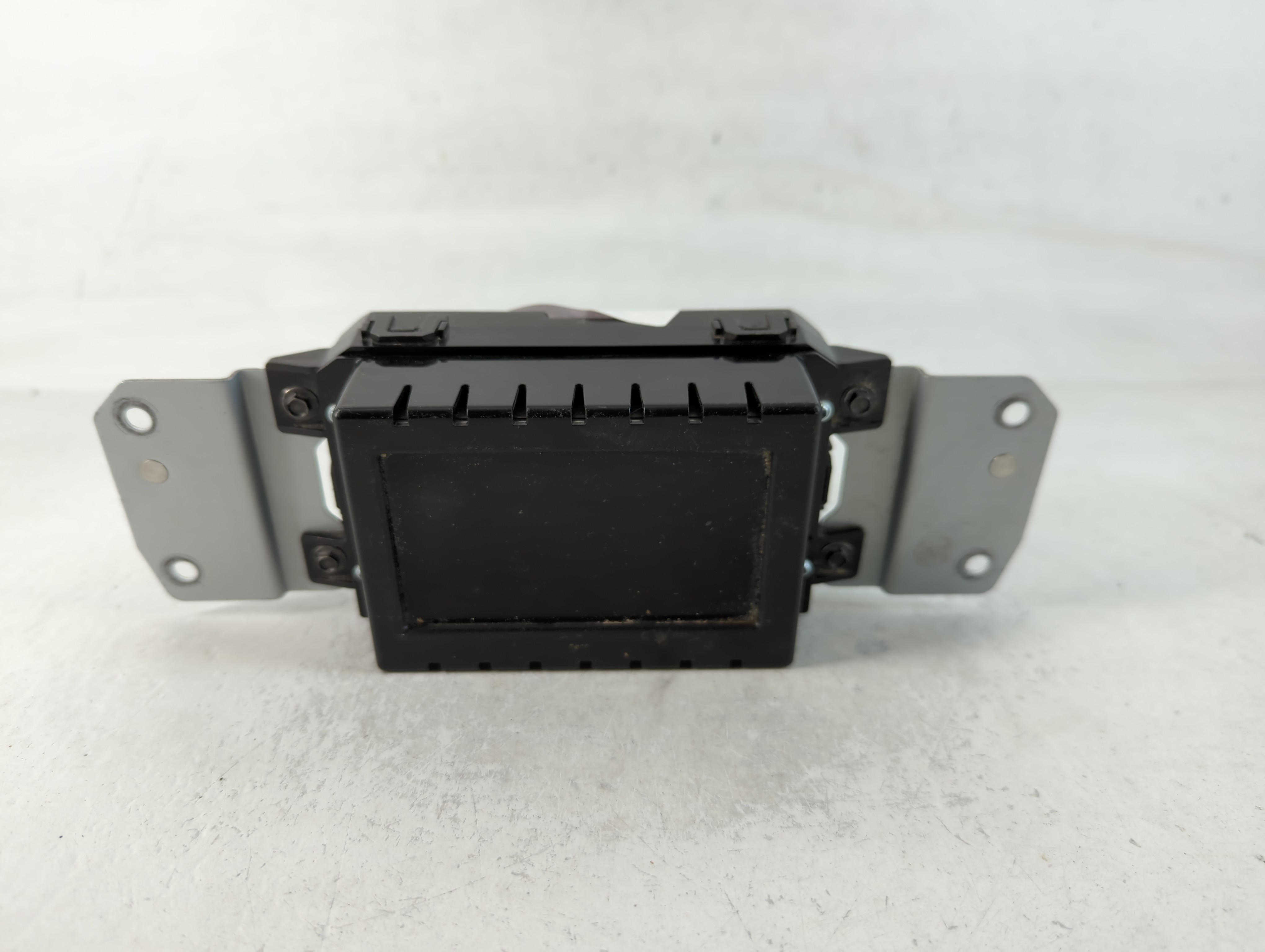 2017-2020 Ford Fusion Am Fm Cd Player Radio Receiver 762679 - Oemusedautoparts1.com