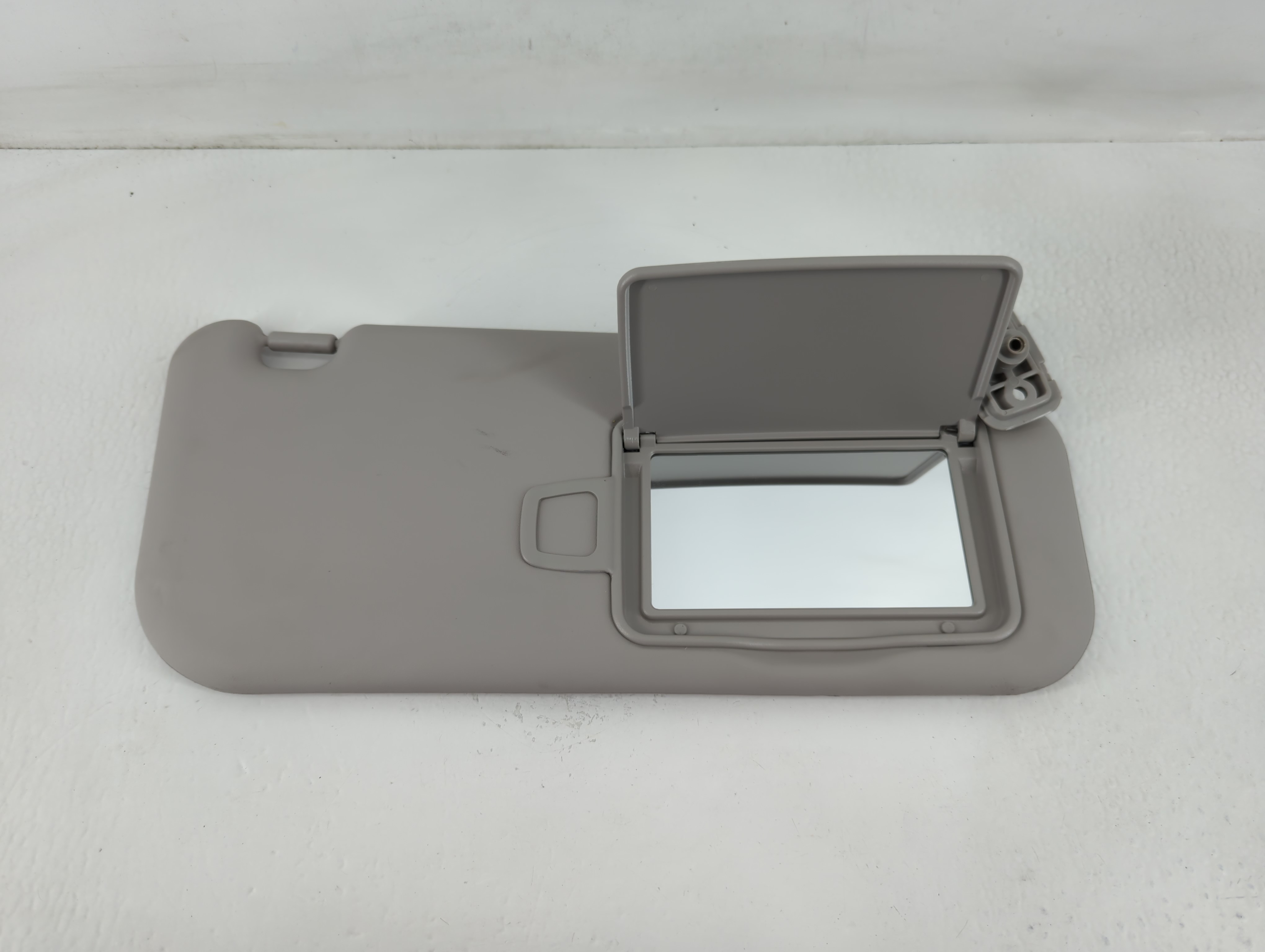 2010-2013 Kia Soul Passenger Sun Visor Mirror Right Sunvisor Grey 762693 - Oemusedautoparts1.com