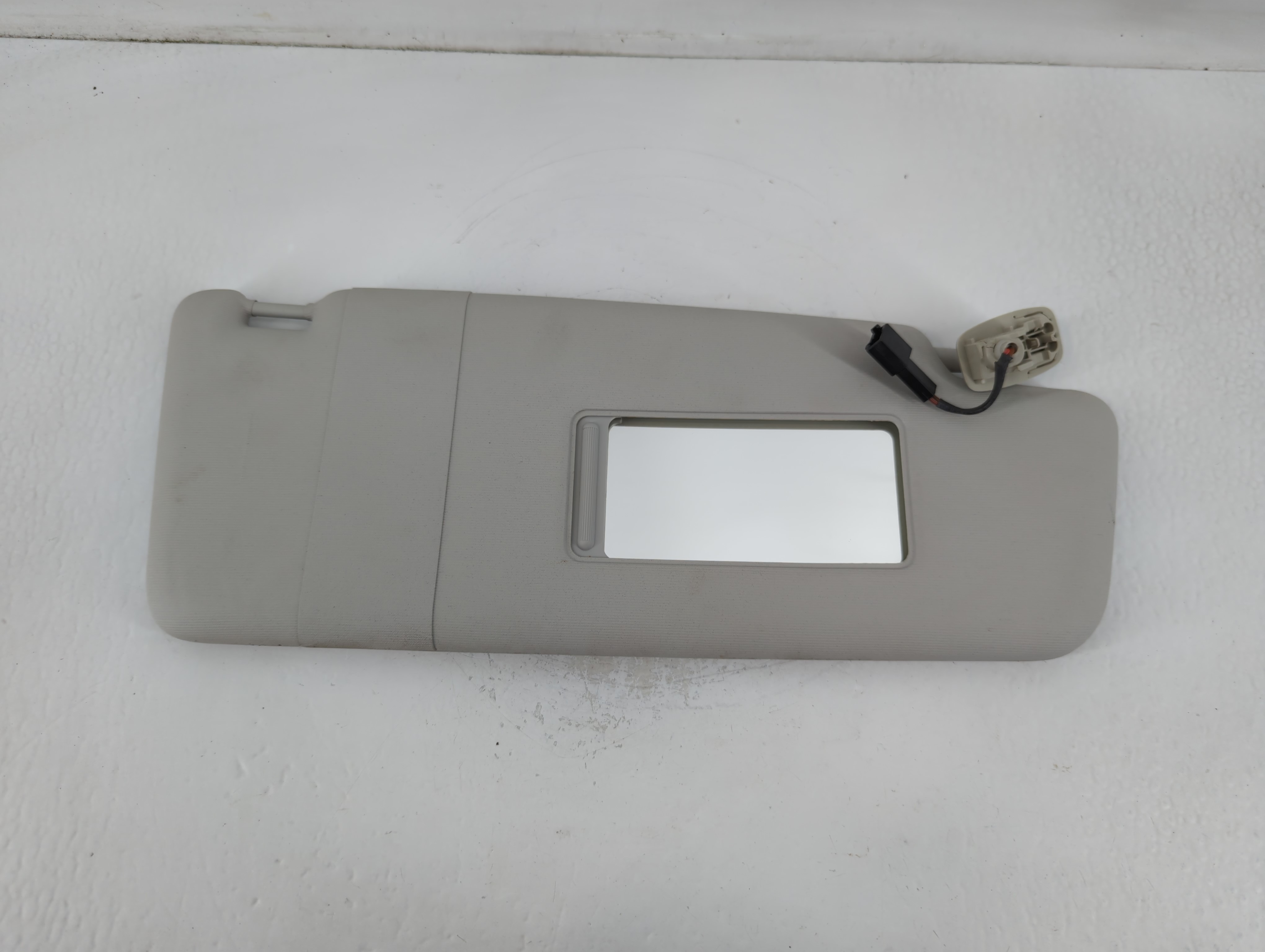 2012-2020 Volkswagen Passat Passenger Sun Visor Mirror Right Sunvisor 762694 - Oemusedautoparts1.com