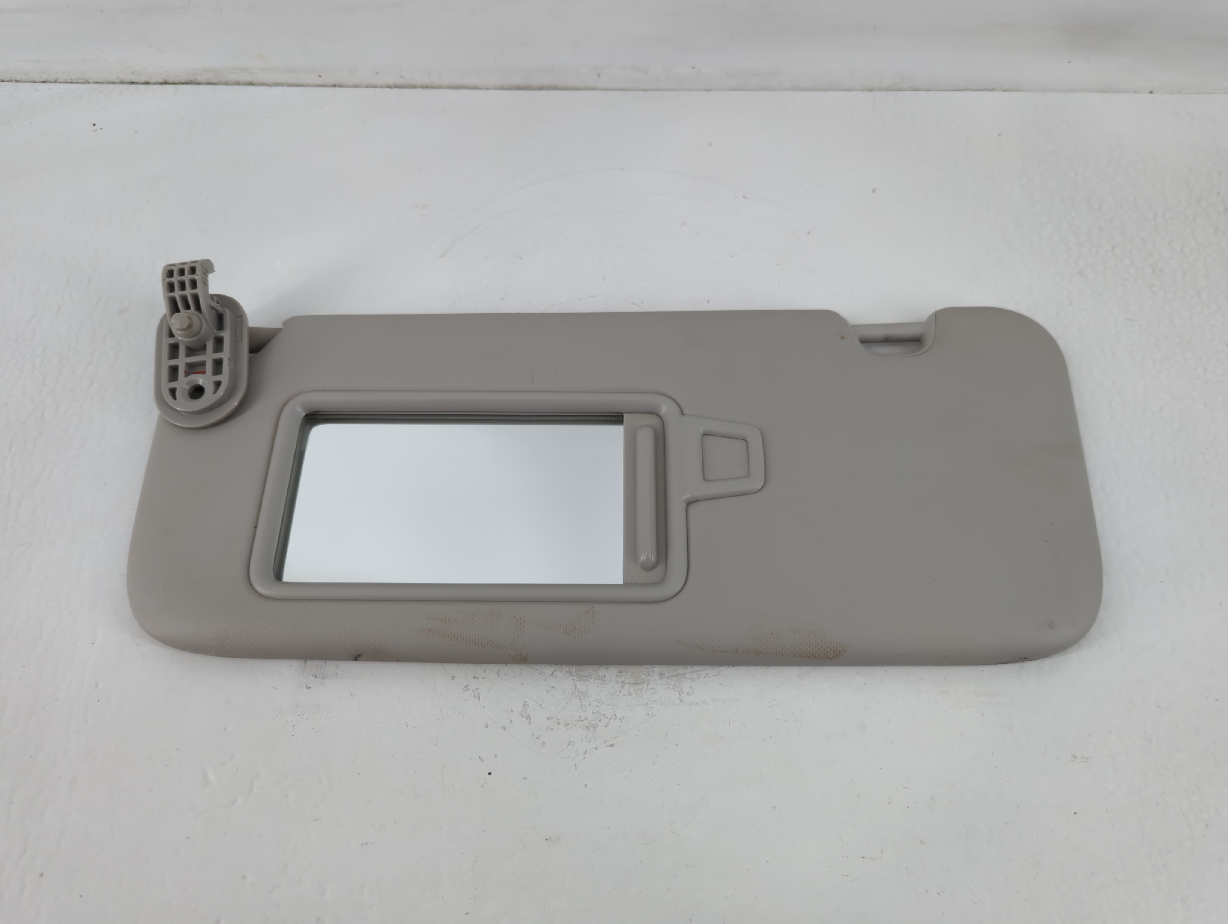 2022-2022 Kia Forte Driver Sun Visor Mirror Left Sunvisor Grey 762697 - Oemusedautoparts1.com