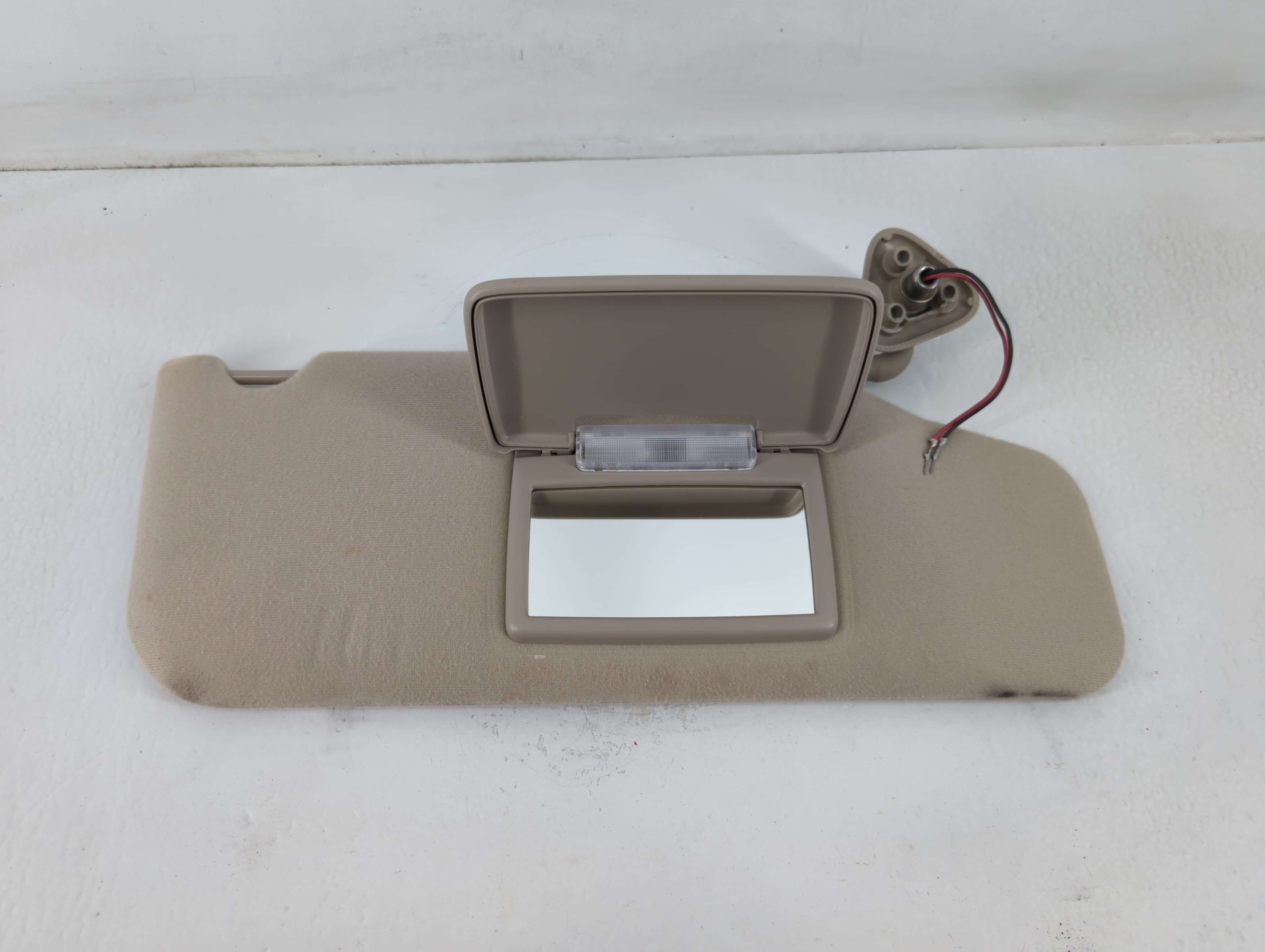 2008-2009 Mercury Sable Passenger Sun Visor Mirror Right Sunvisor Beige 762707 - Oemusedautoparts1.com