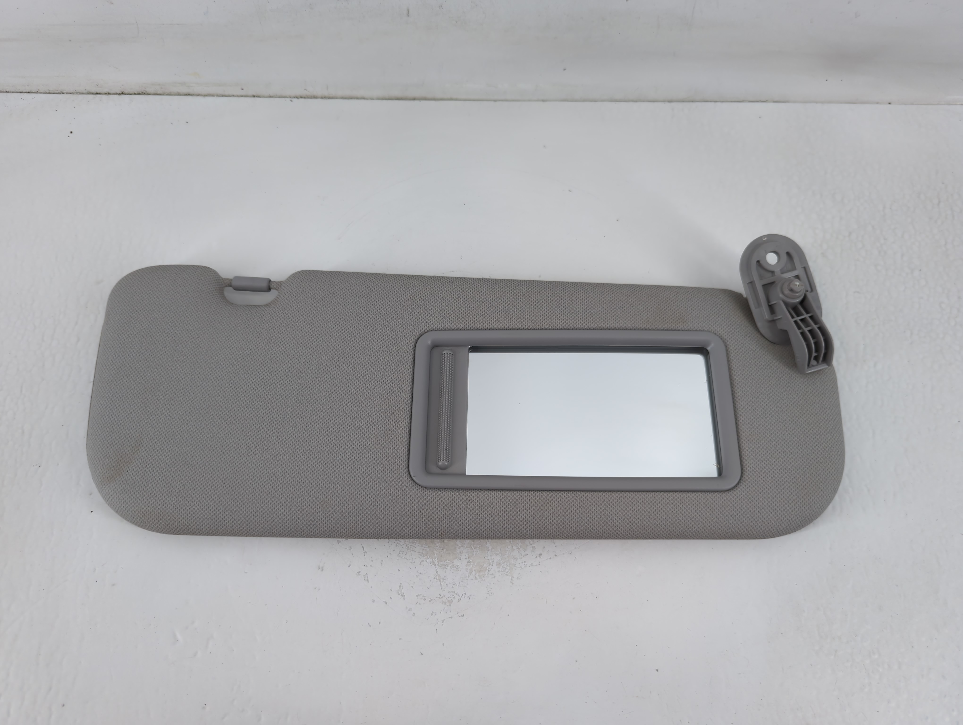 2014-2016 Hyundai Elantra Passenger Sun Visor Mirror Right Sunvisor Grey 762775 - Oemusedautoparts1.com