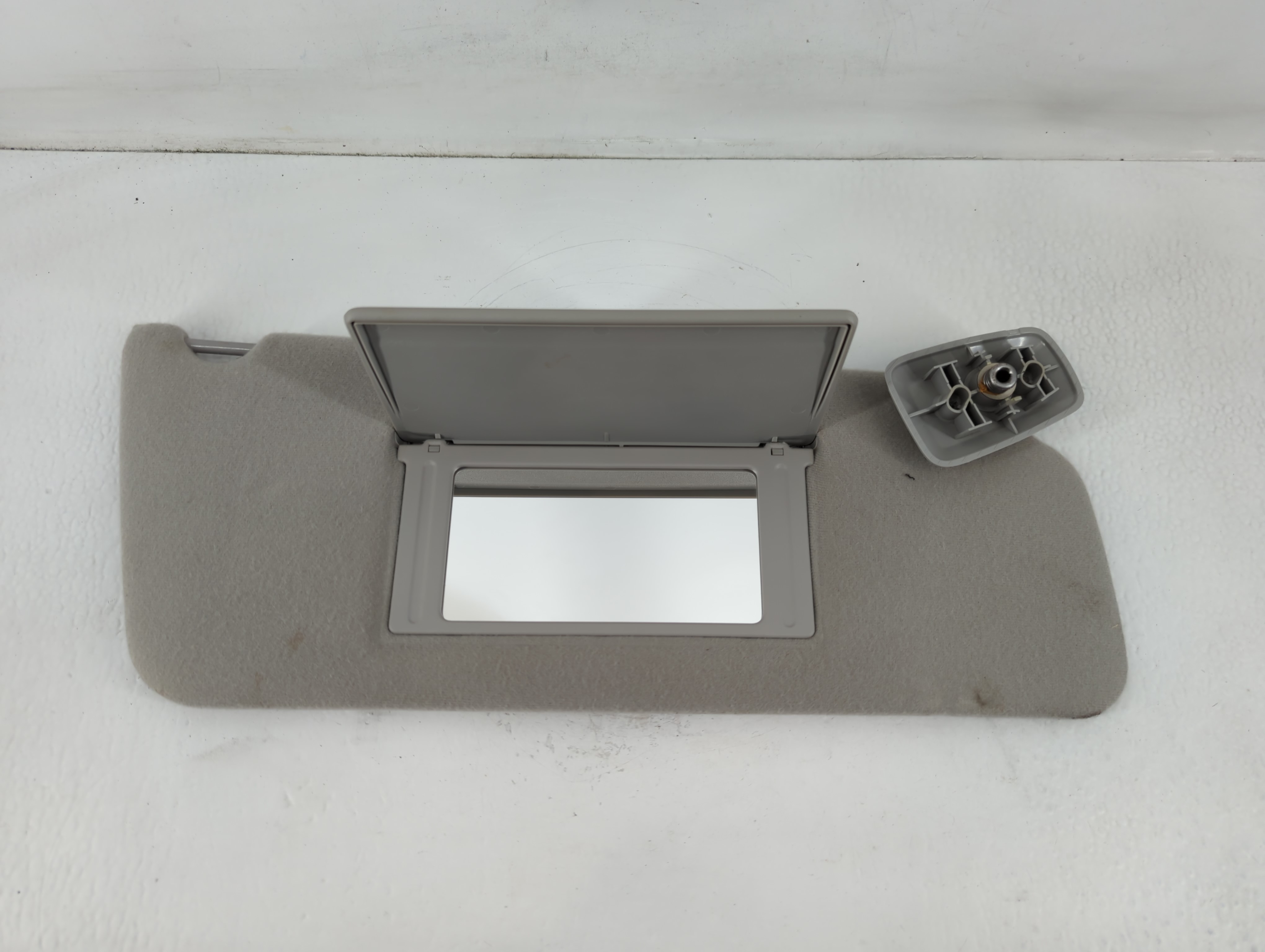 2004-2008 Ford F-150 Passenger Sun Visor Mirror Right Sunvisor Grey 762780 - Oemusedautoparts1.com