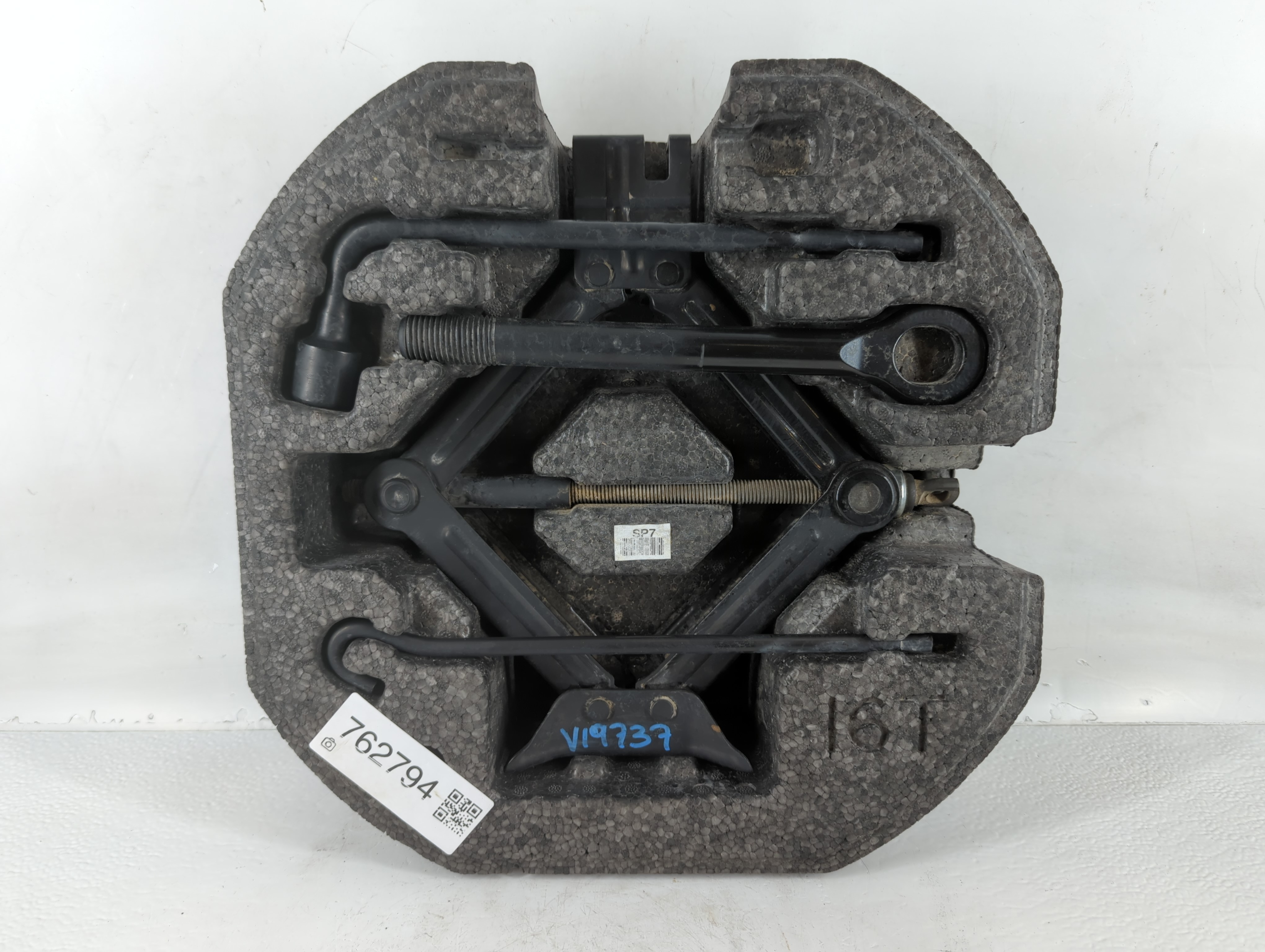 Picture of 2021 Hyundai Kona Spare Scissor Car Jack 762794