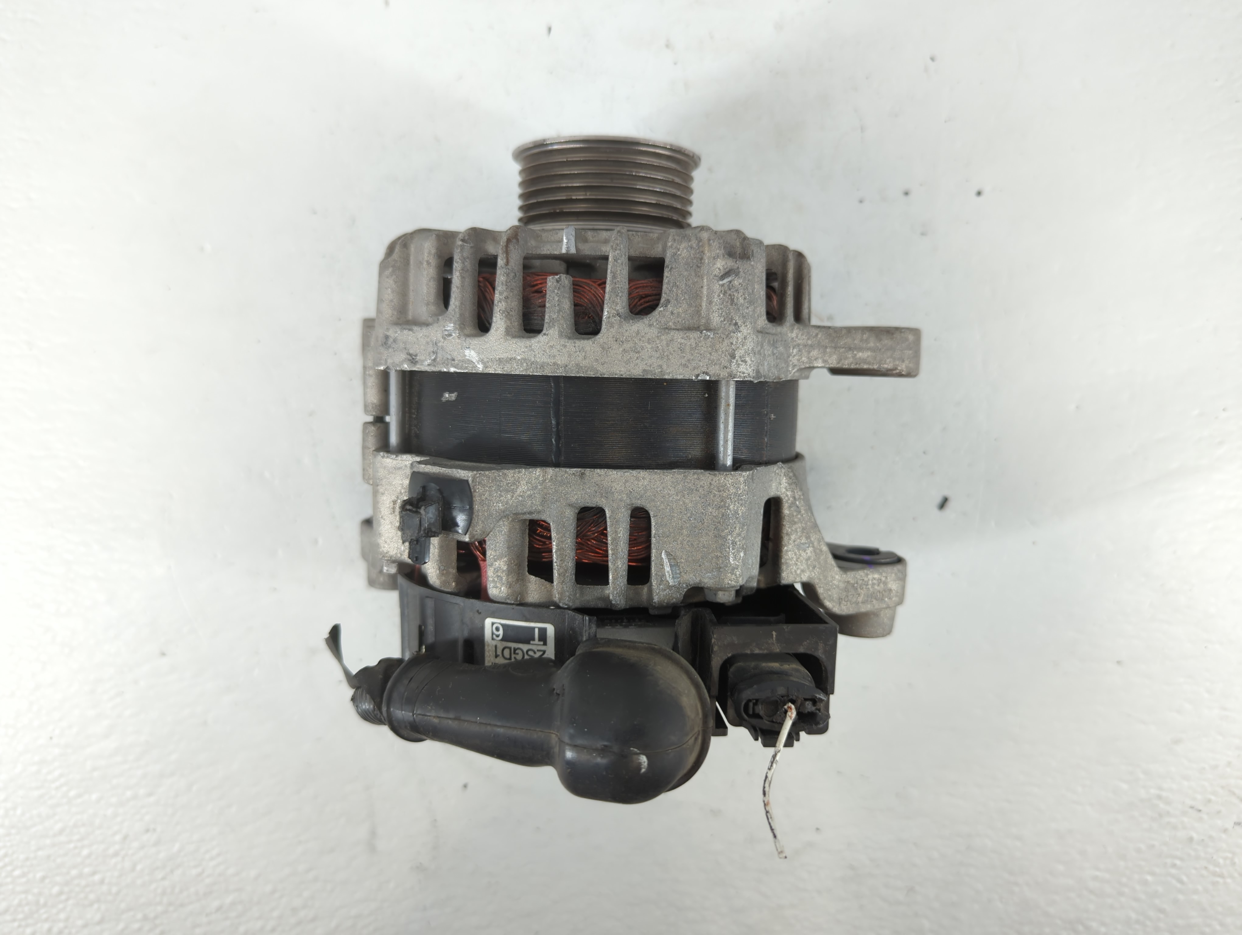 Picture of Kia Sportage Alternator Generator Charging Assembly Engine Oem 762914