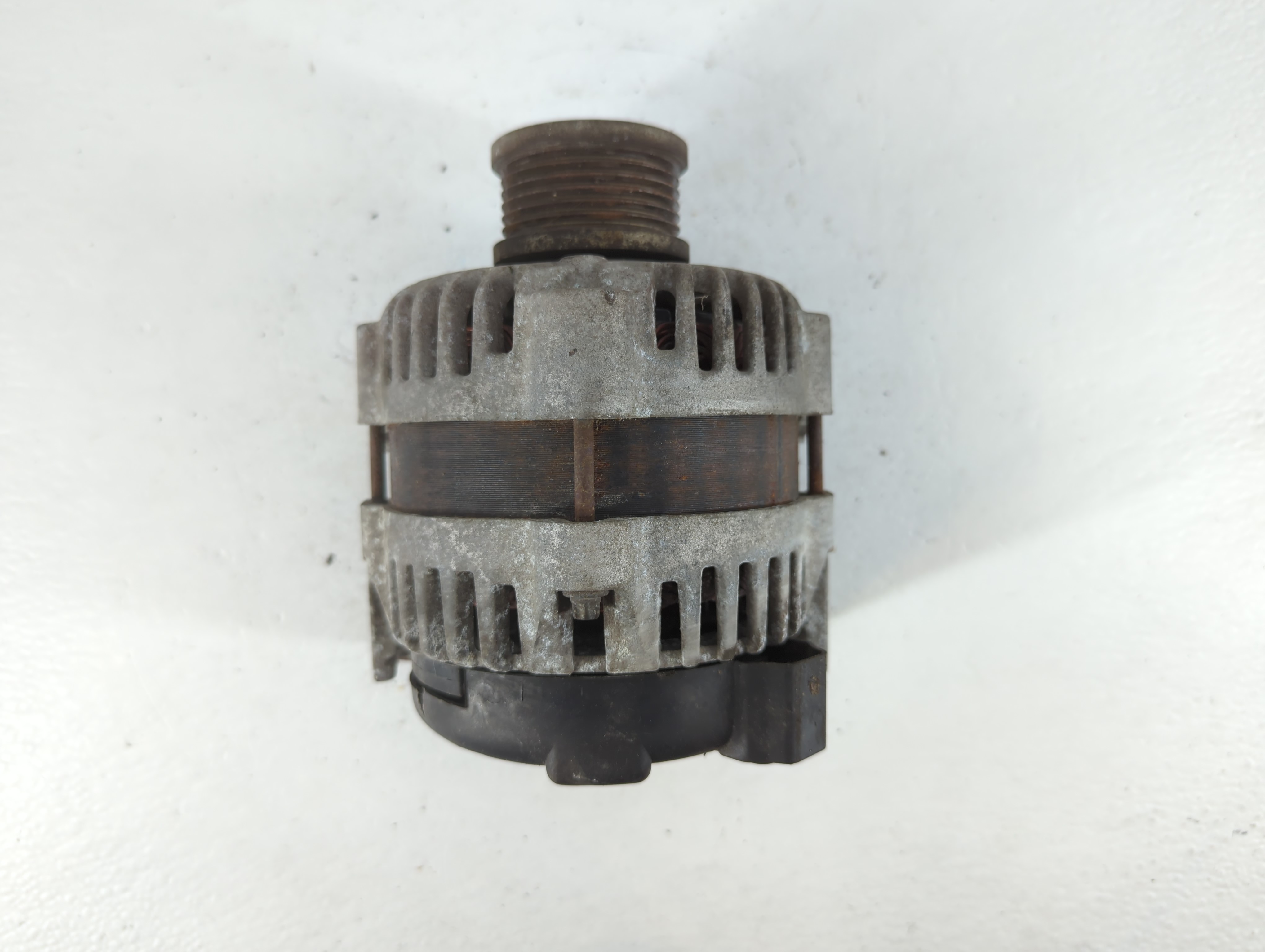 2012 Chevrolet Sonic Alternator Generator Charging Assembly Engine Oem 762925 - Oemusedautoparts1.com