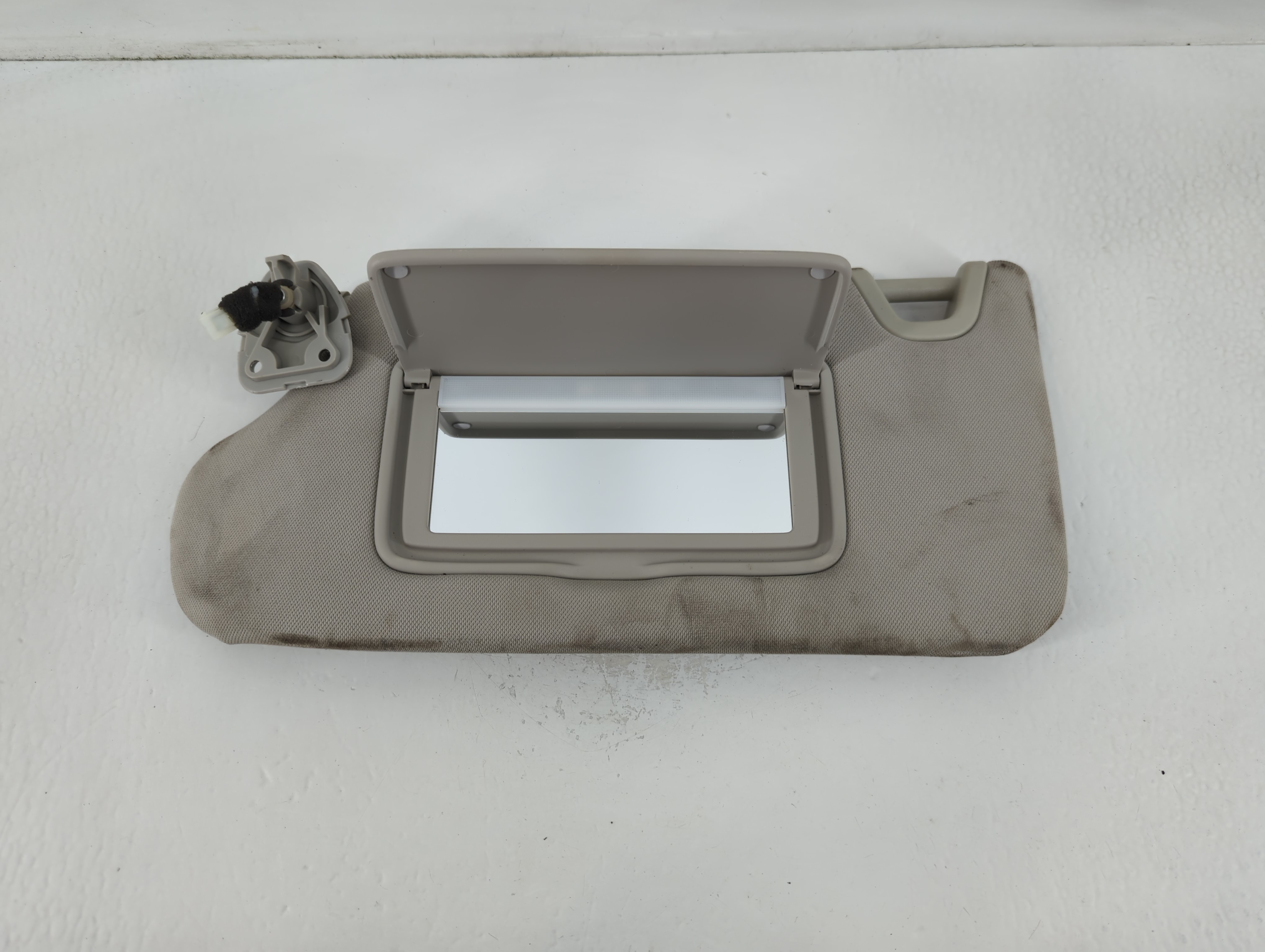 2013-2018 Nissan Altima Passenger Sun Visor Mirror Right Sunvisor Grey 763575 - Oemusedautoparts1.com