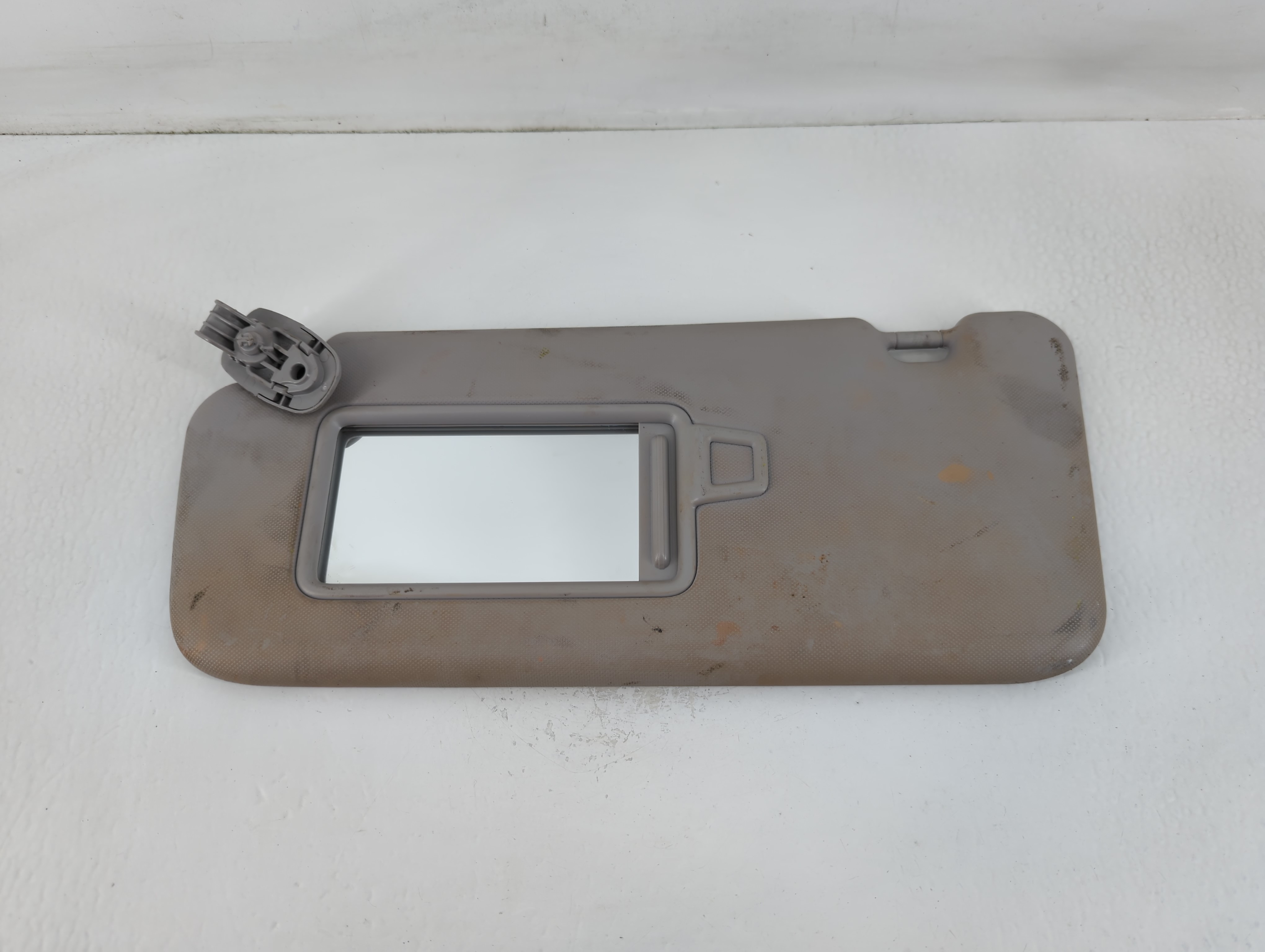 2012-2017 Hyundai Azera Passenger Sun Visor Mirror Right Sunvisor Grey 763579 - Oemusedautoparts1.com
