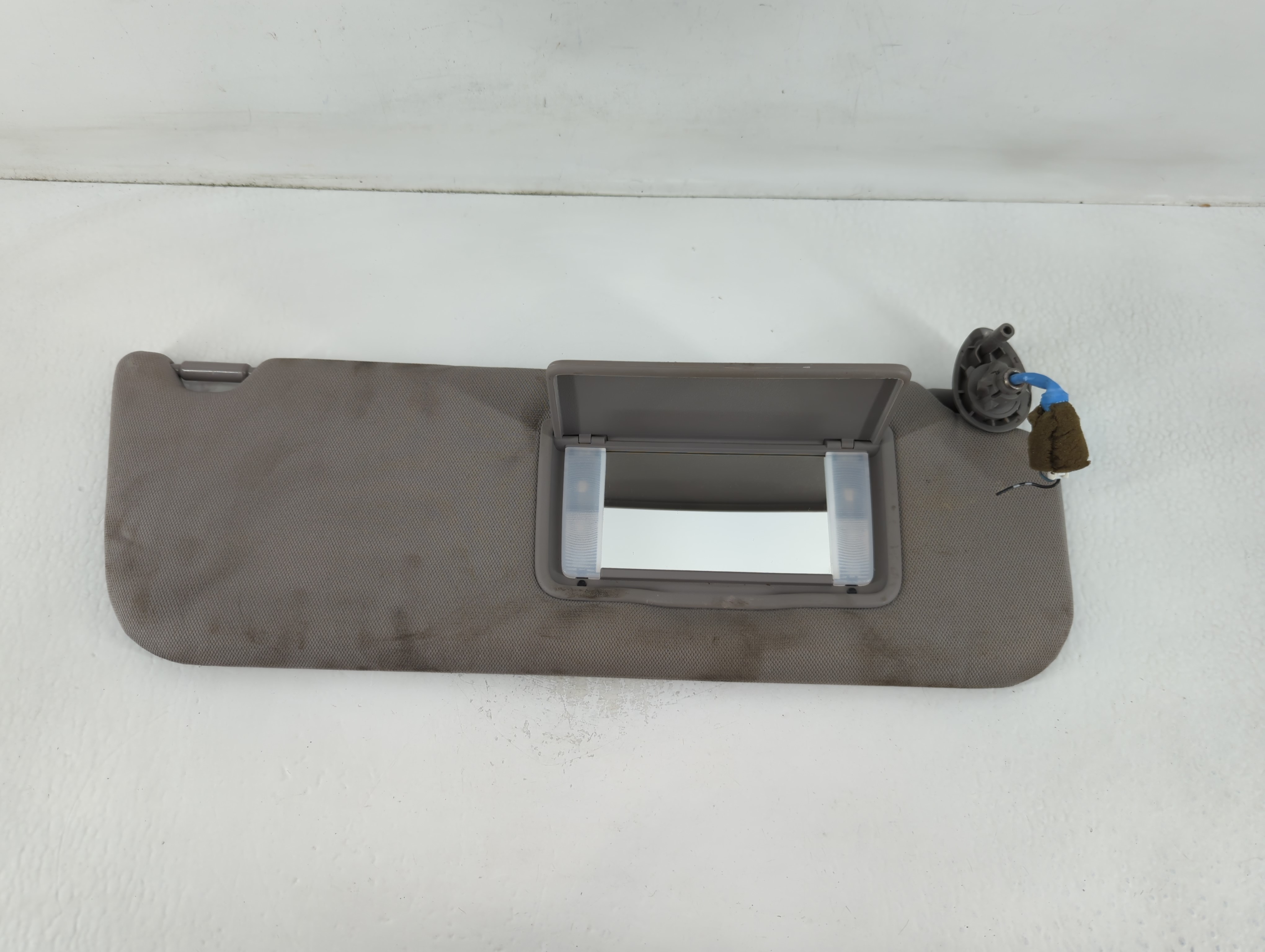 Picture of 2011-2017 Honda Odyssey Passenger Sun Visor Mirror Right Sunvisor 763583