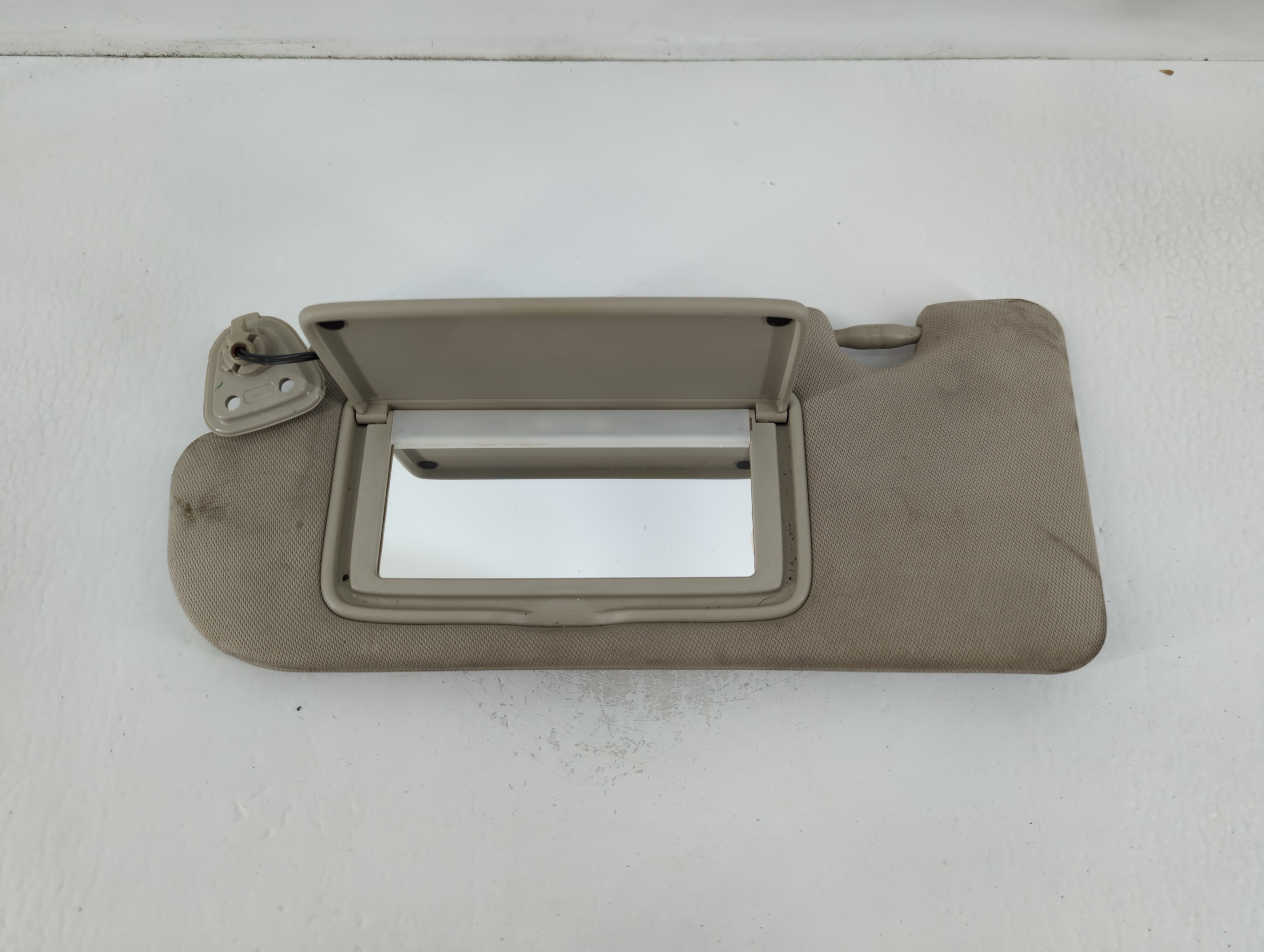 Picture of 2005-2007 Infiniti G35 Driver Sun Visor Mirror Left Sunvisor Grey 763590