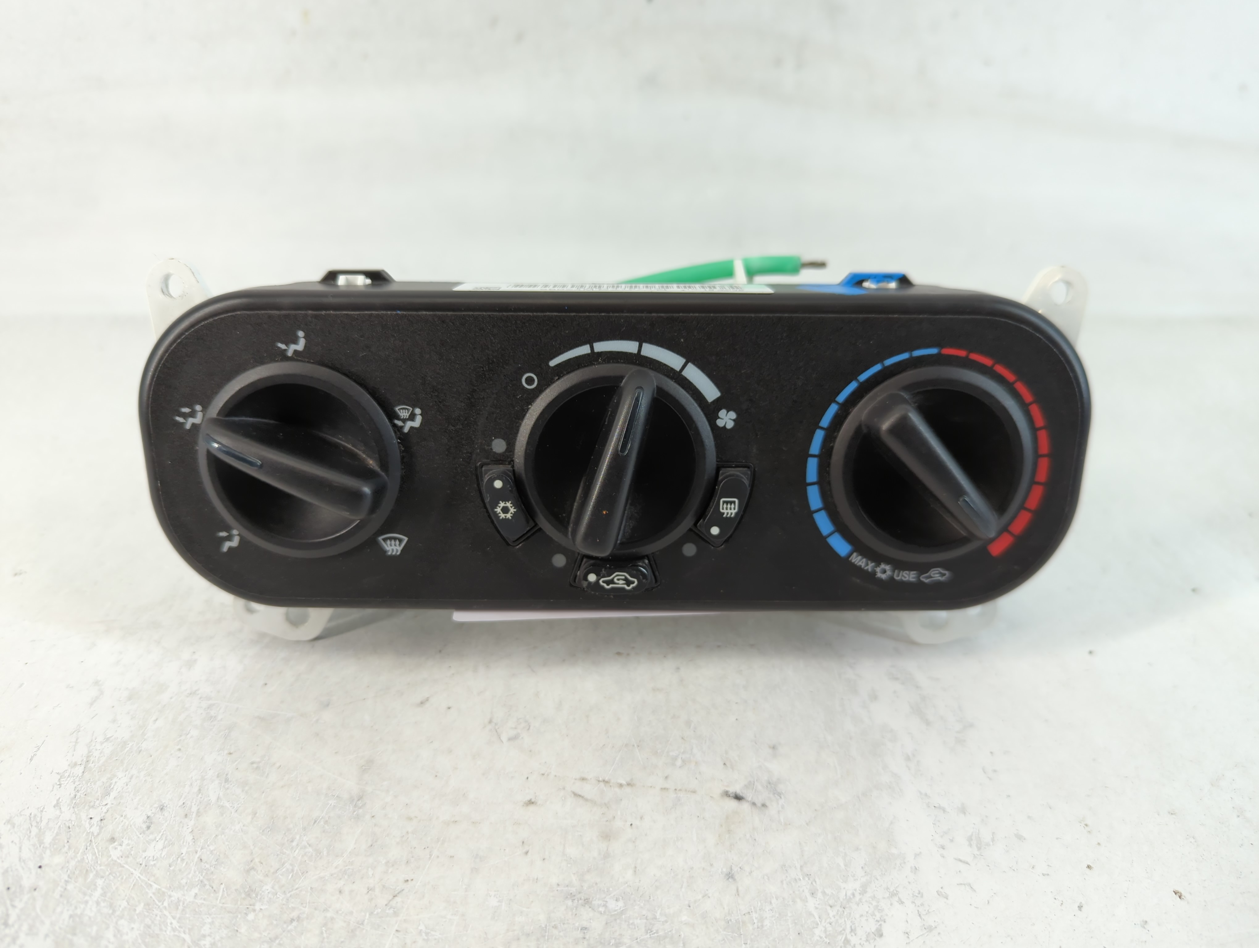 2007-2009 Jeep Patriot Ac Heater Climate Control P55111874af 763722 - Oemusedautoparts1.com