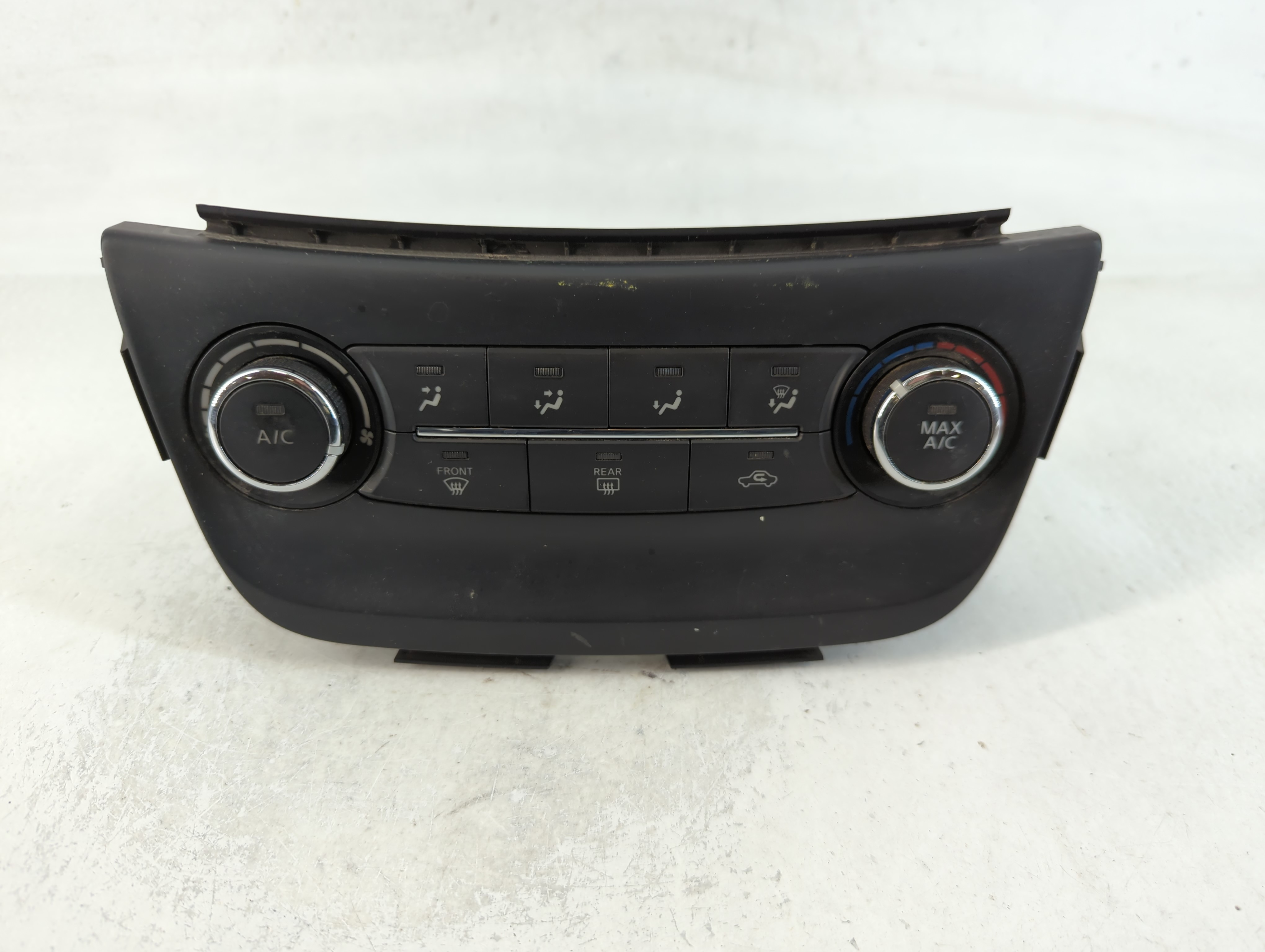 2015-2017 Nissan Sentra Ac Heater Climate Control 275004at2a 763774 - Oemusedautoparts1.com
