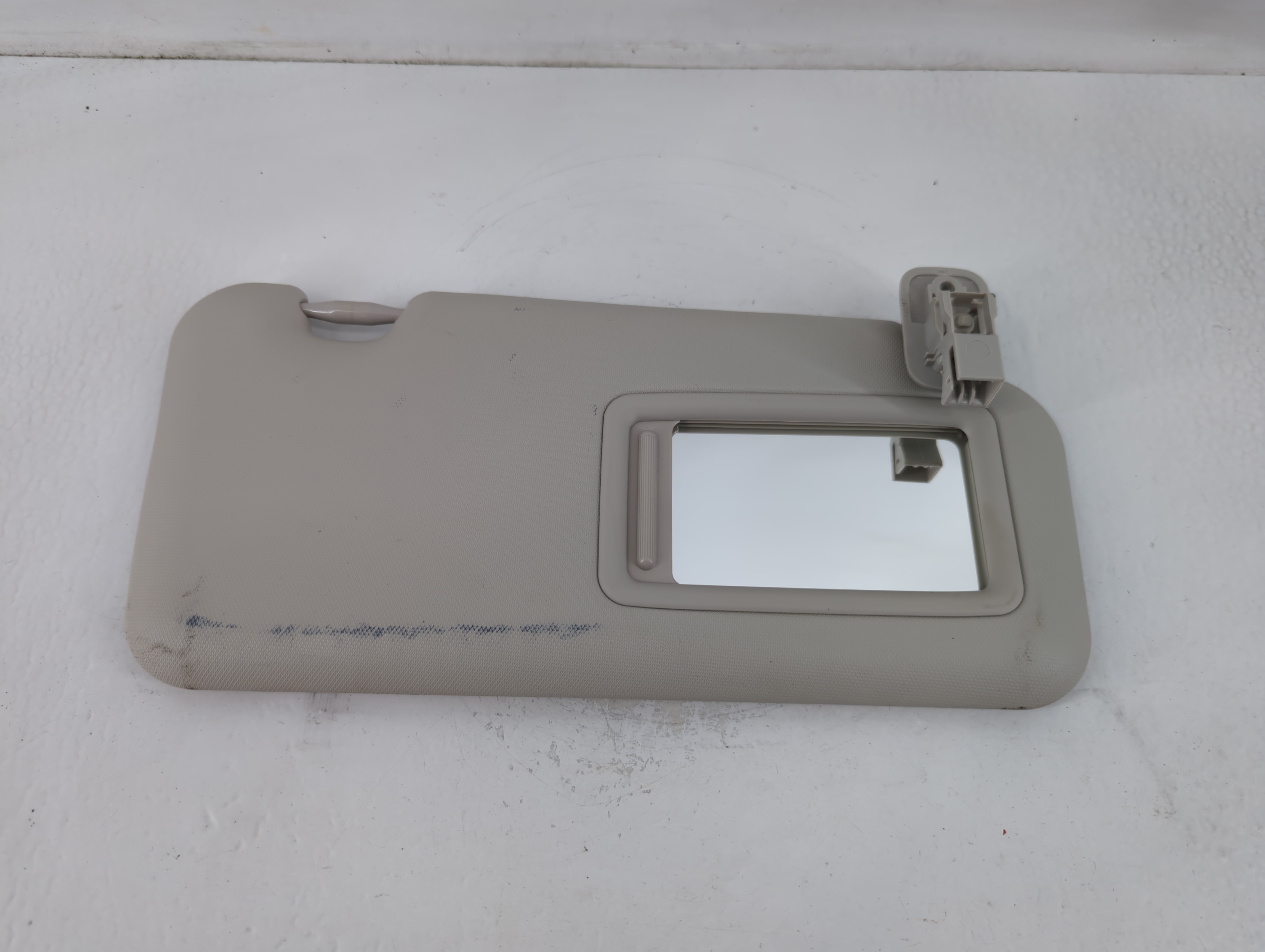 Picture of 2016-2022 Mazda Cx-3 Passenger Sun Visor Mirror Right Sunvisor Grey 763802