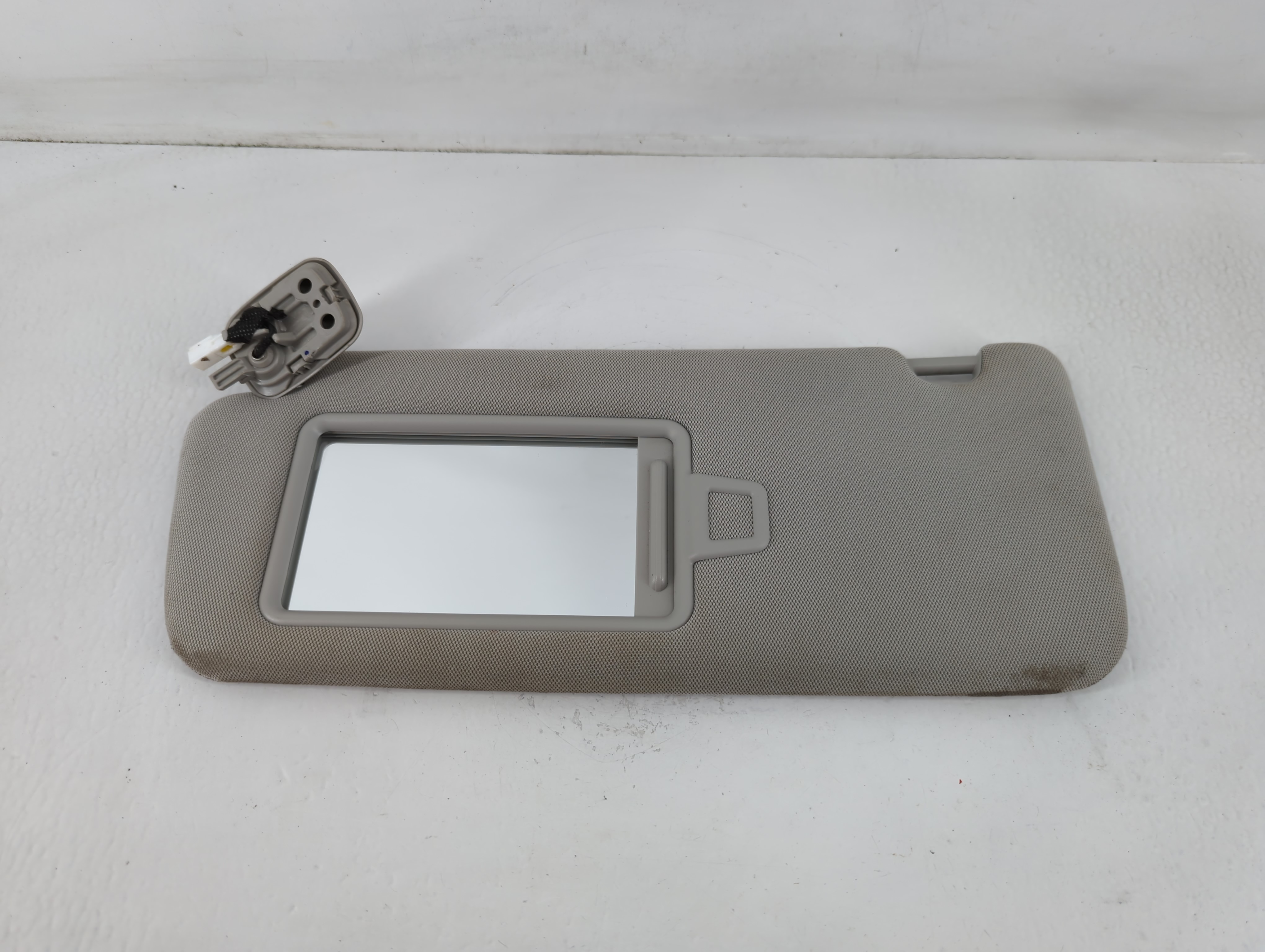 2016-2020 Kia Optima Driver Sun Visor Mirror Left Sunvisor Grey 763804 - Oemusedautoparts1.com