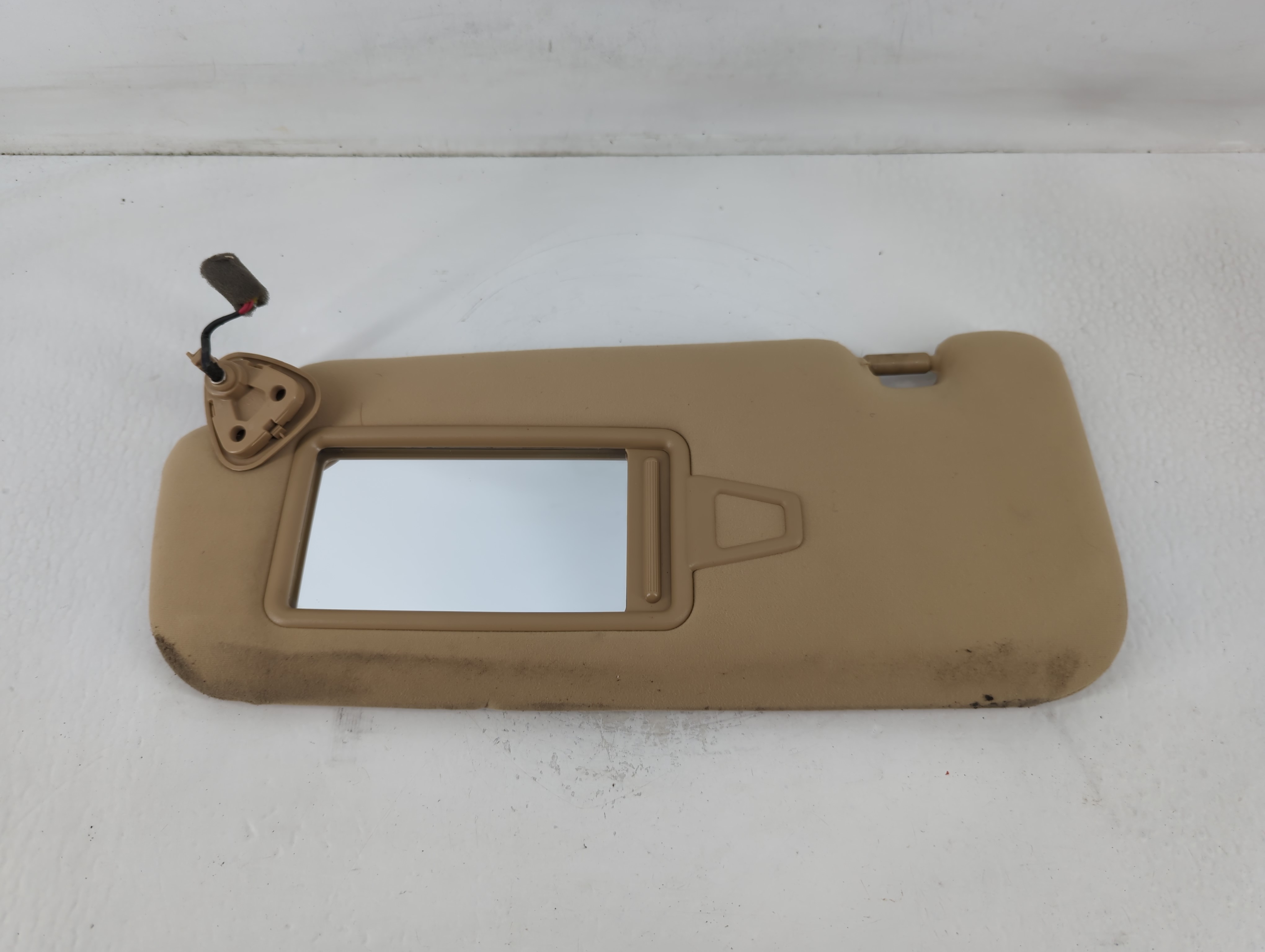 2012-2017 Hyundai Azera Driver Sun Visor Mirror Left Sunvisor Dark Beige 763805 - Oemusedautoparts1.com