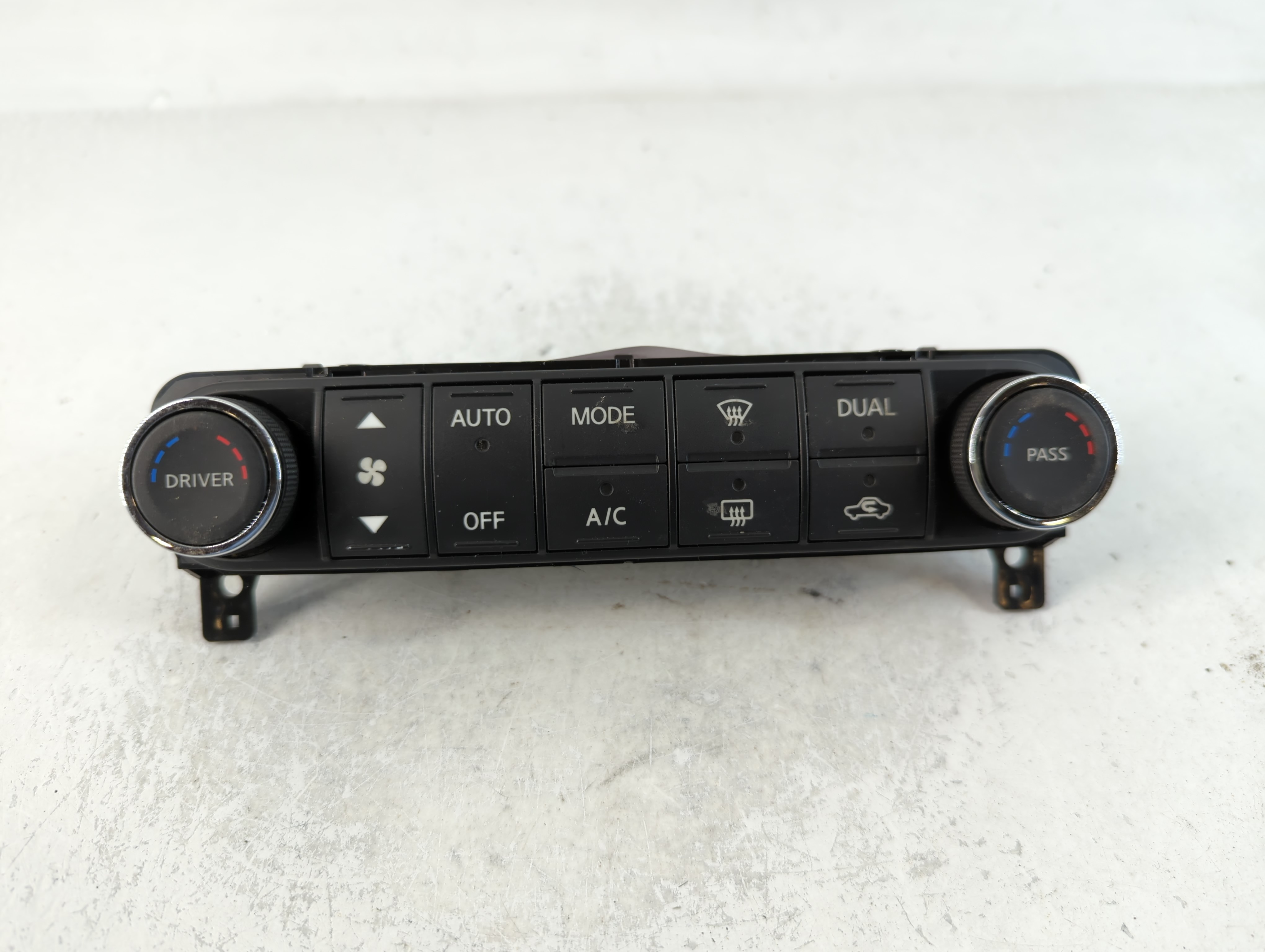 Picture of 2007-2008 Nissan Maxima Ac Heater Climate Control 27500 Zk30a 763829