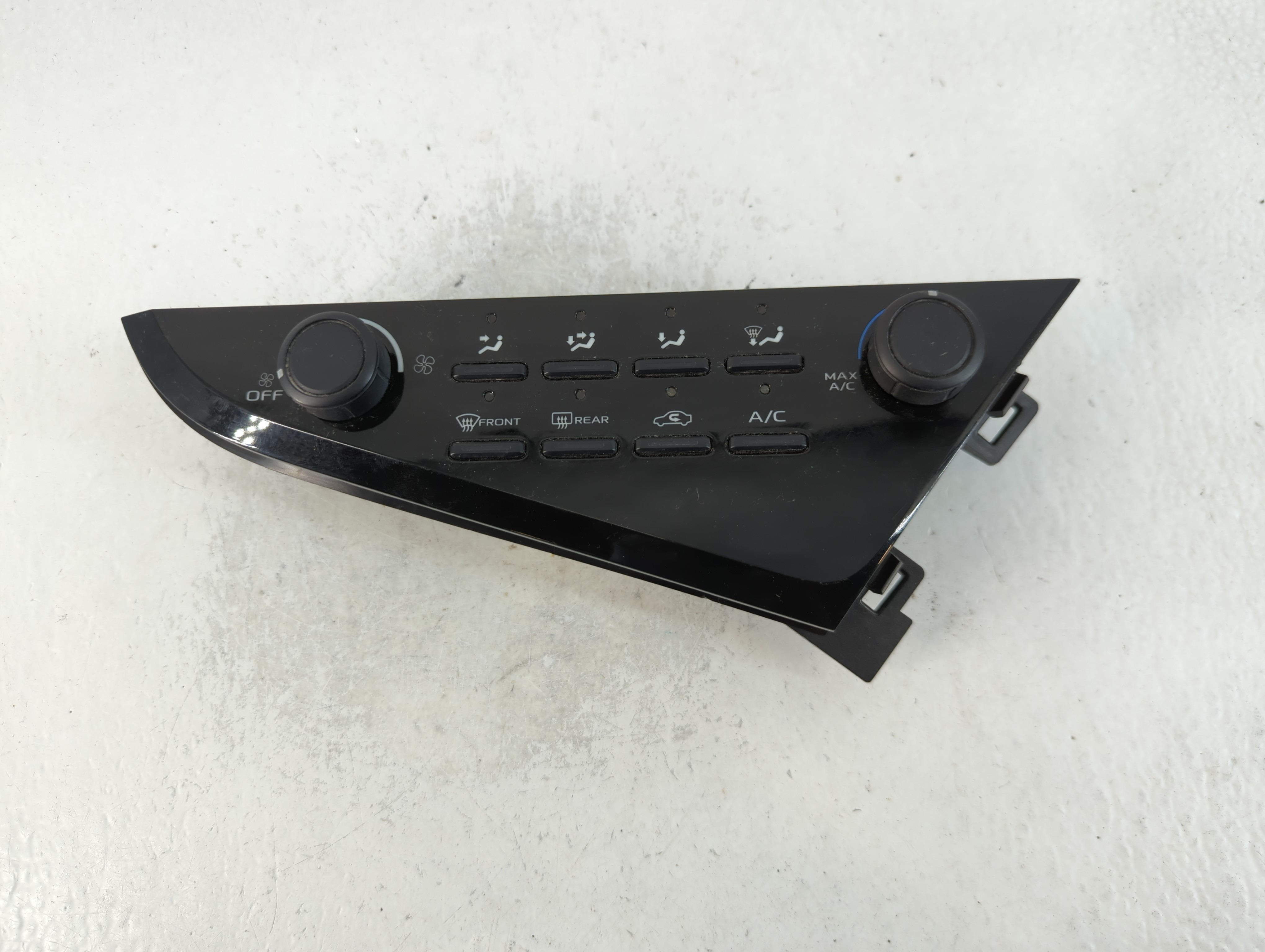 Picture of 2018-2022 Toyota Camry Ac Heater Climate Control 55900-06470 763874
