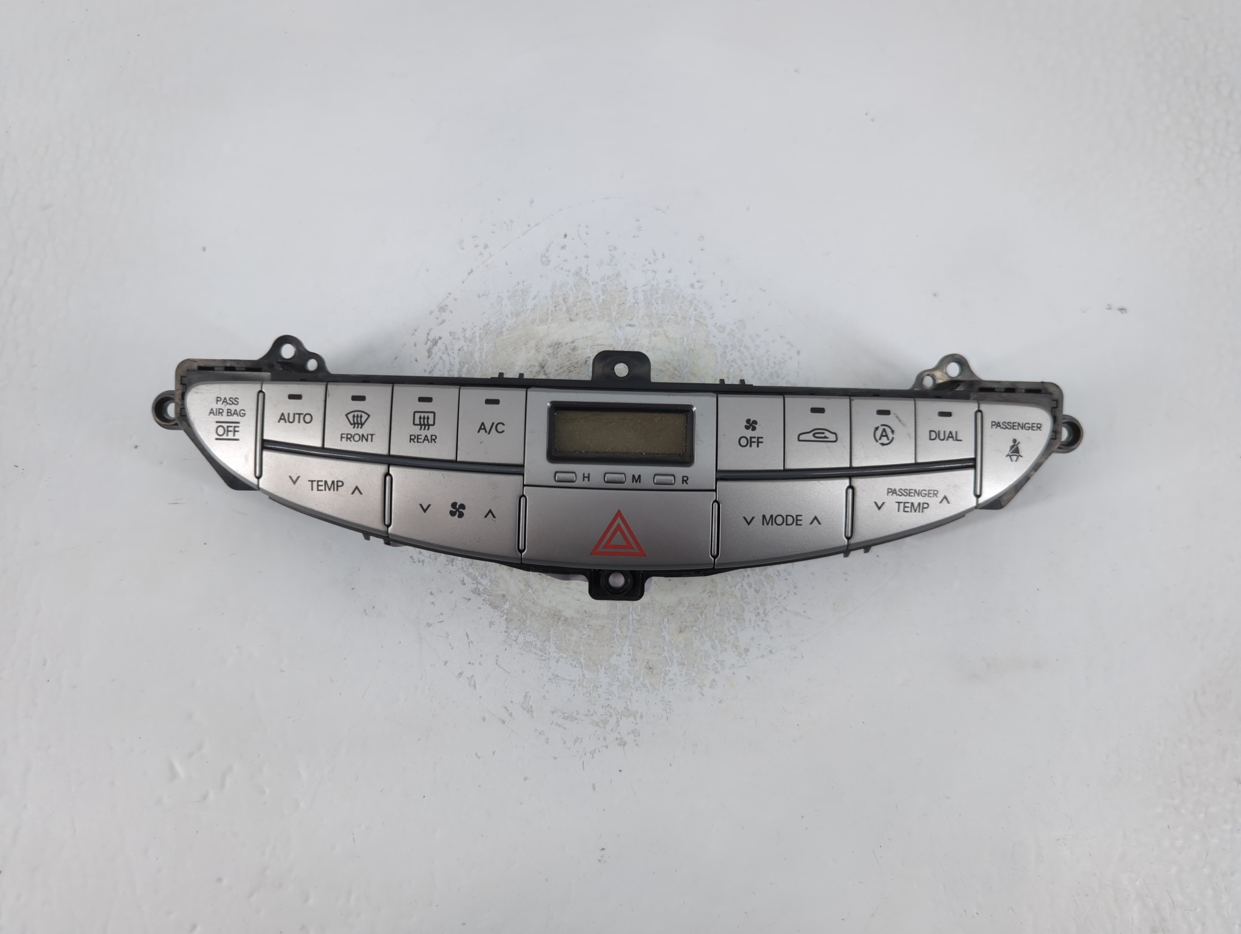 2009-2012 Hyundai Genesis Ac Heater Climate Control 97250-3m700 763970 - Oemusedautoparts1.com