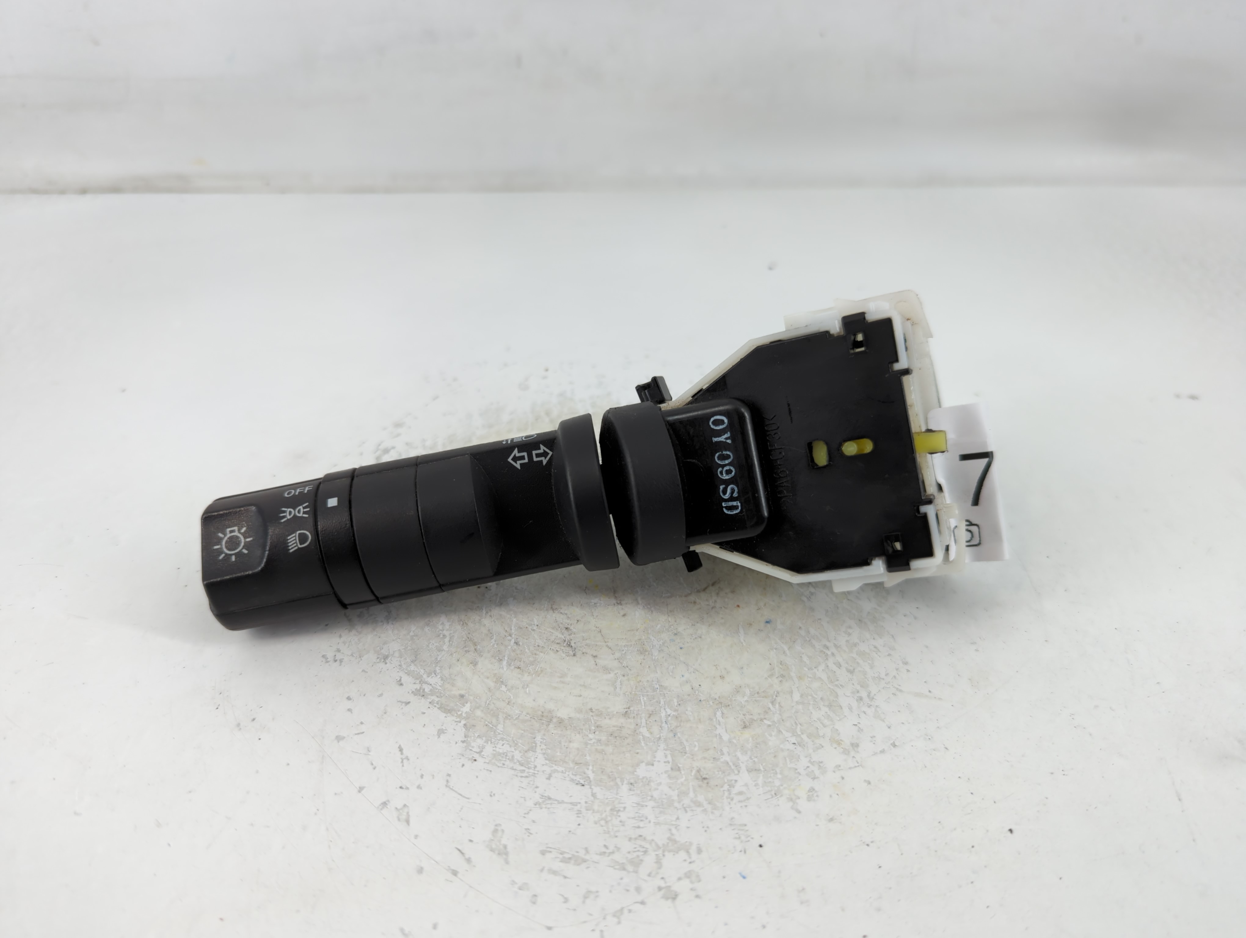 Picture of 2007-2015 Nissan Frontier Column Switch 763984