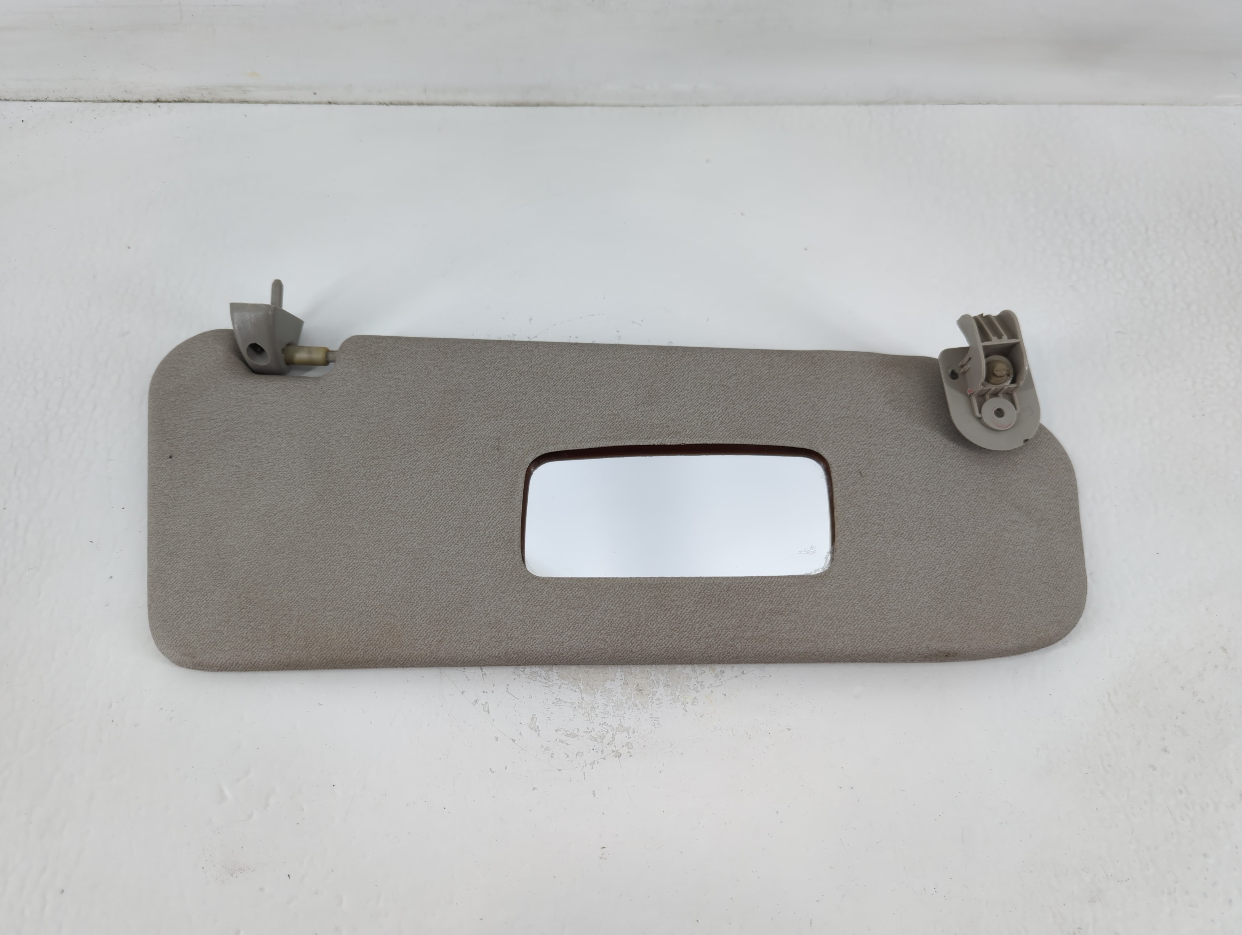 2006-2011 Chevrolet Aveo Passenger Sun Visor Mirror Right Sunvisor Grey 764010 - Oemusedautoparts1.com