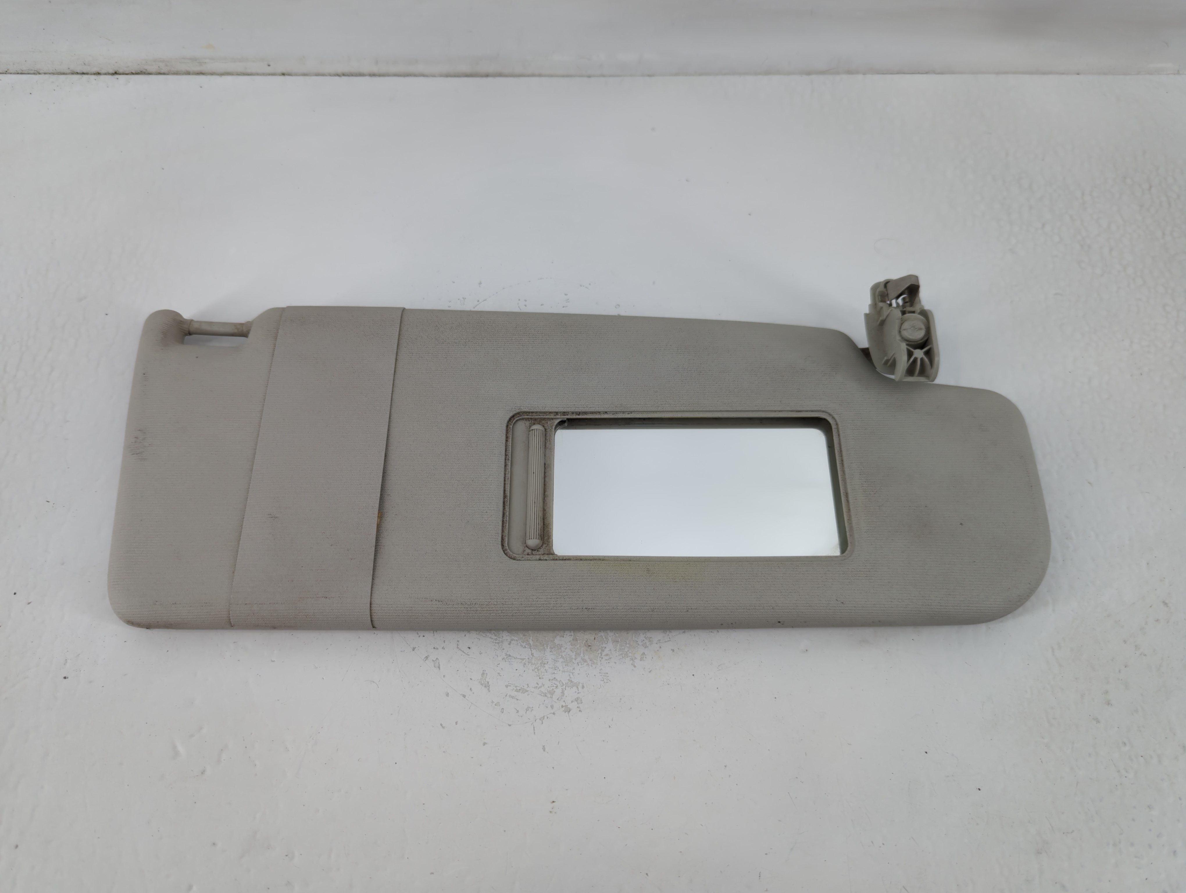 Picture of 2011-2018 Volkswagen Jetta Passenger Sun Visor Mirror Right Sunvisor Grey 764017
