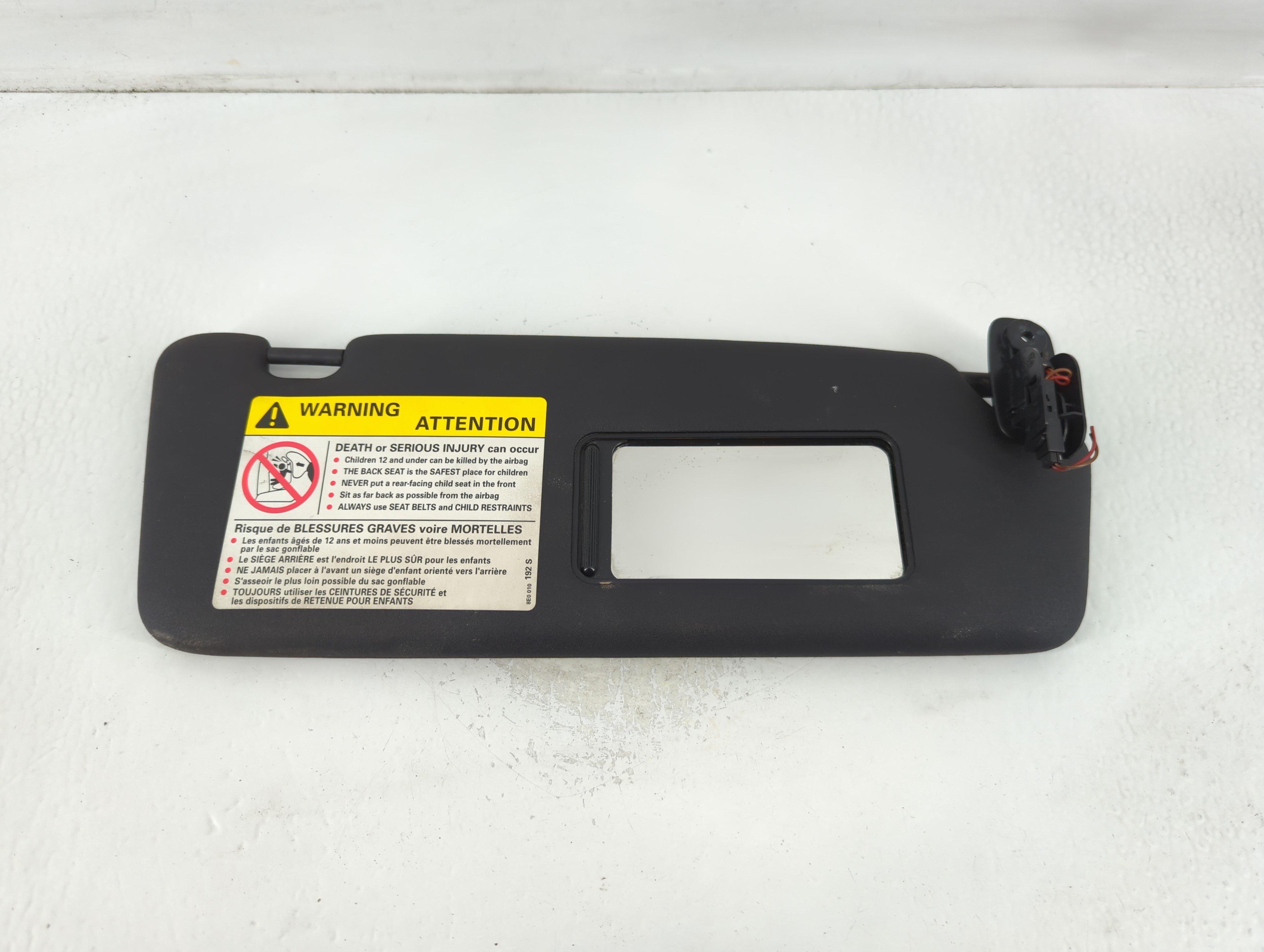 2004-2008 Audi S4 Passenger Sun Visor Mirror Right Sunvisor Black 764023 - Oemusedautoparts1.com