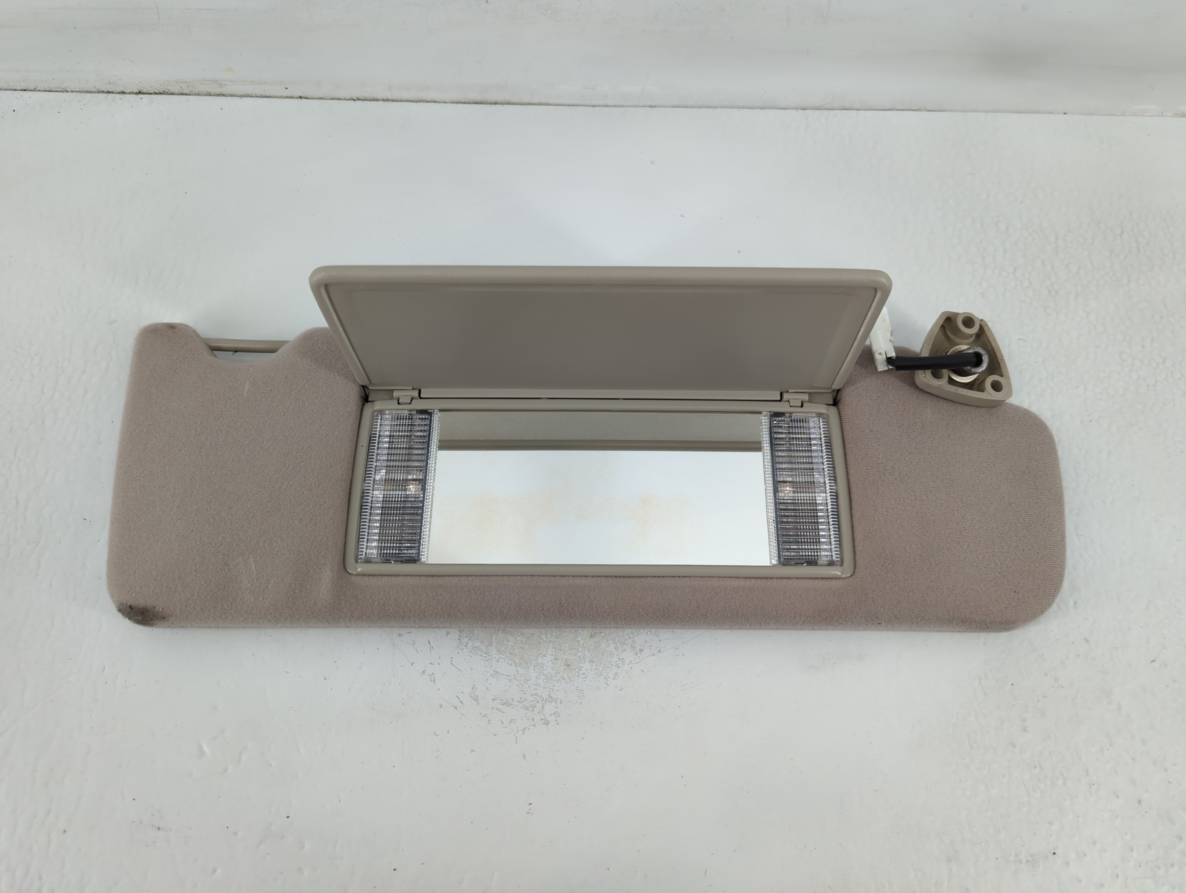 Picture of 1998-2003 Jaguar Xj8 Passenger Sun Visor Mirror Right Sunvisor Grey 764034