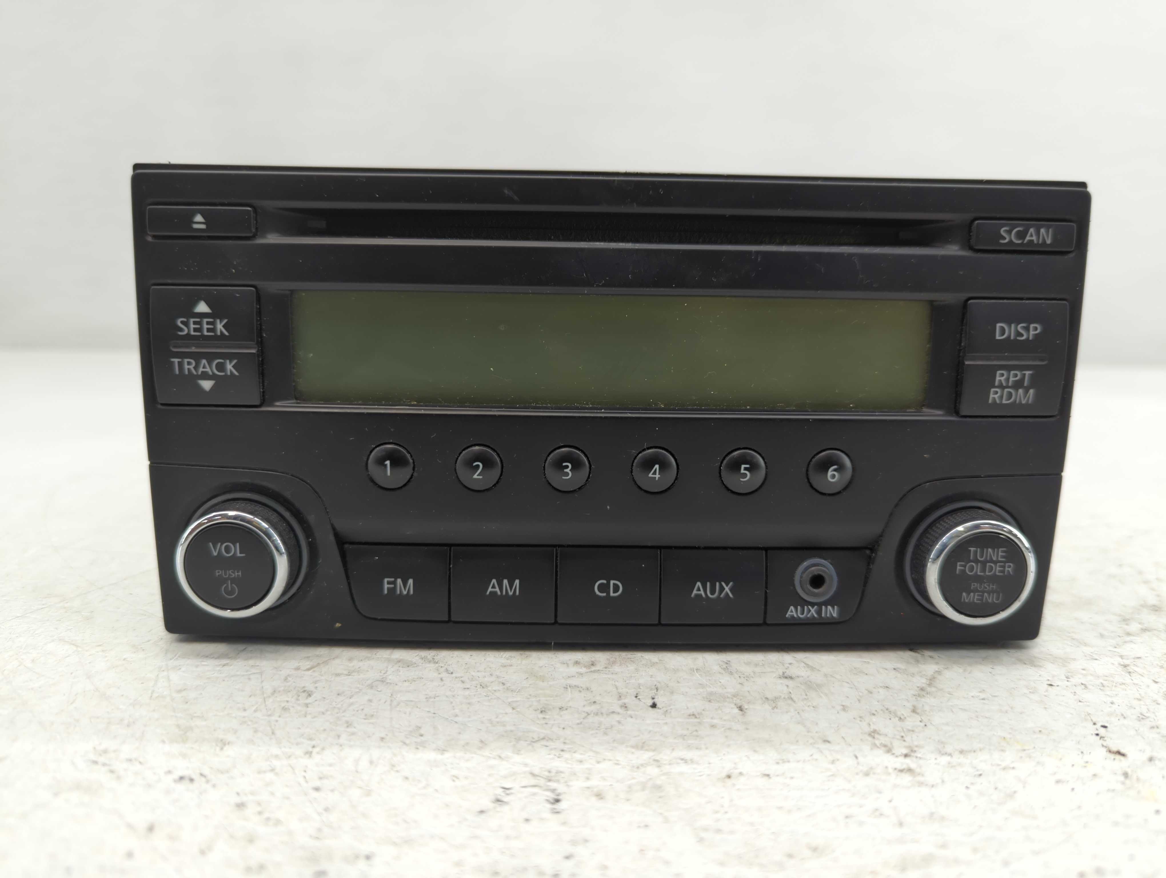2014-2018 Nissan Versa Am Fm Cd Player Radio Receiver 764120 - Oemusedautoparts1.com