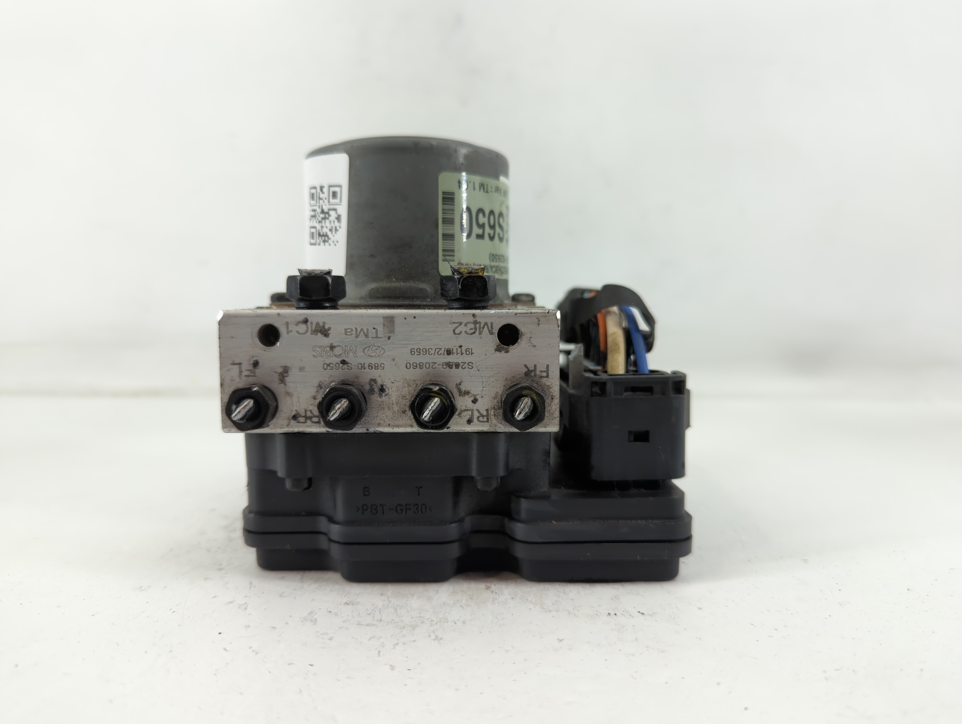 2019-2020 Hyundai Santa Fe Abs Pump Control Module 764143 - Oemusedautoparts1.com