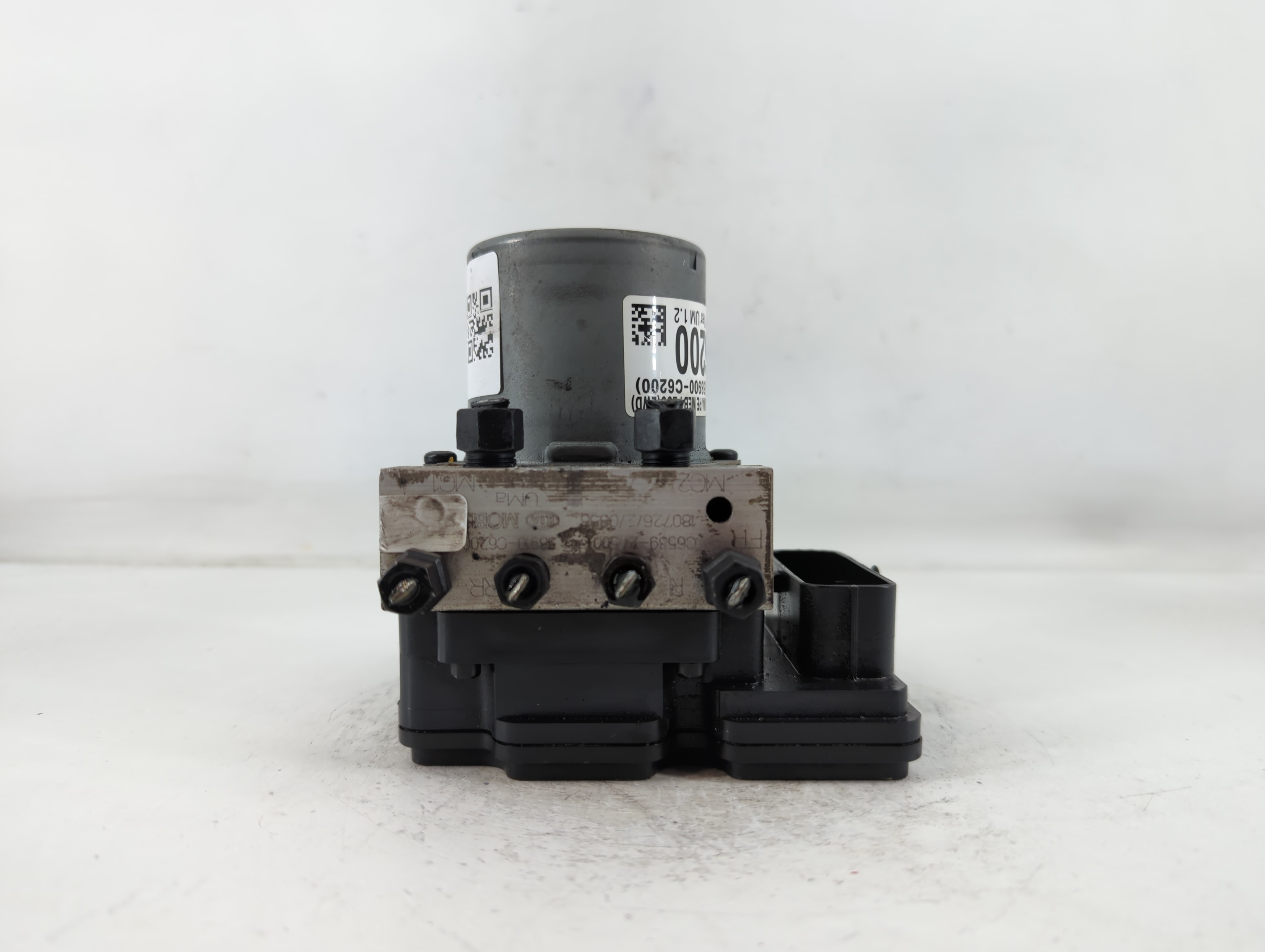 2019-2020 Kia Sorento Abs Pump Control Module 764174 - Oemusedautoparts1.com