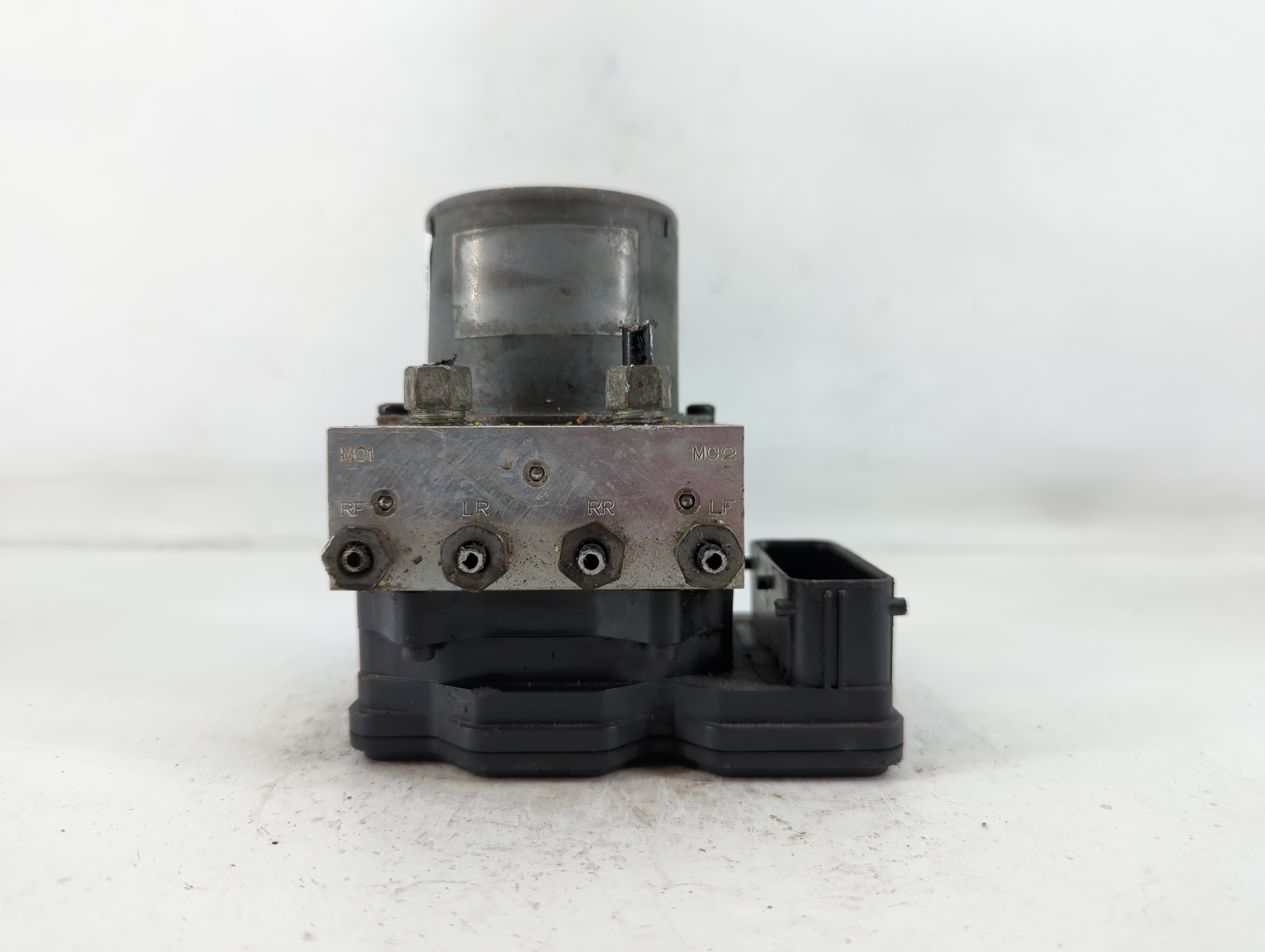 2014-2014 Chevrolet Sonic Abs Pump Control Module 764228 - Oemusedautoparts1.com
