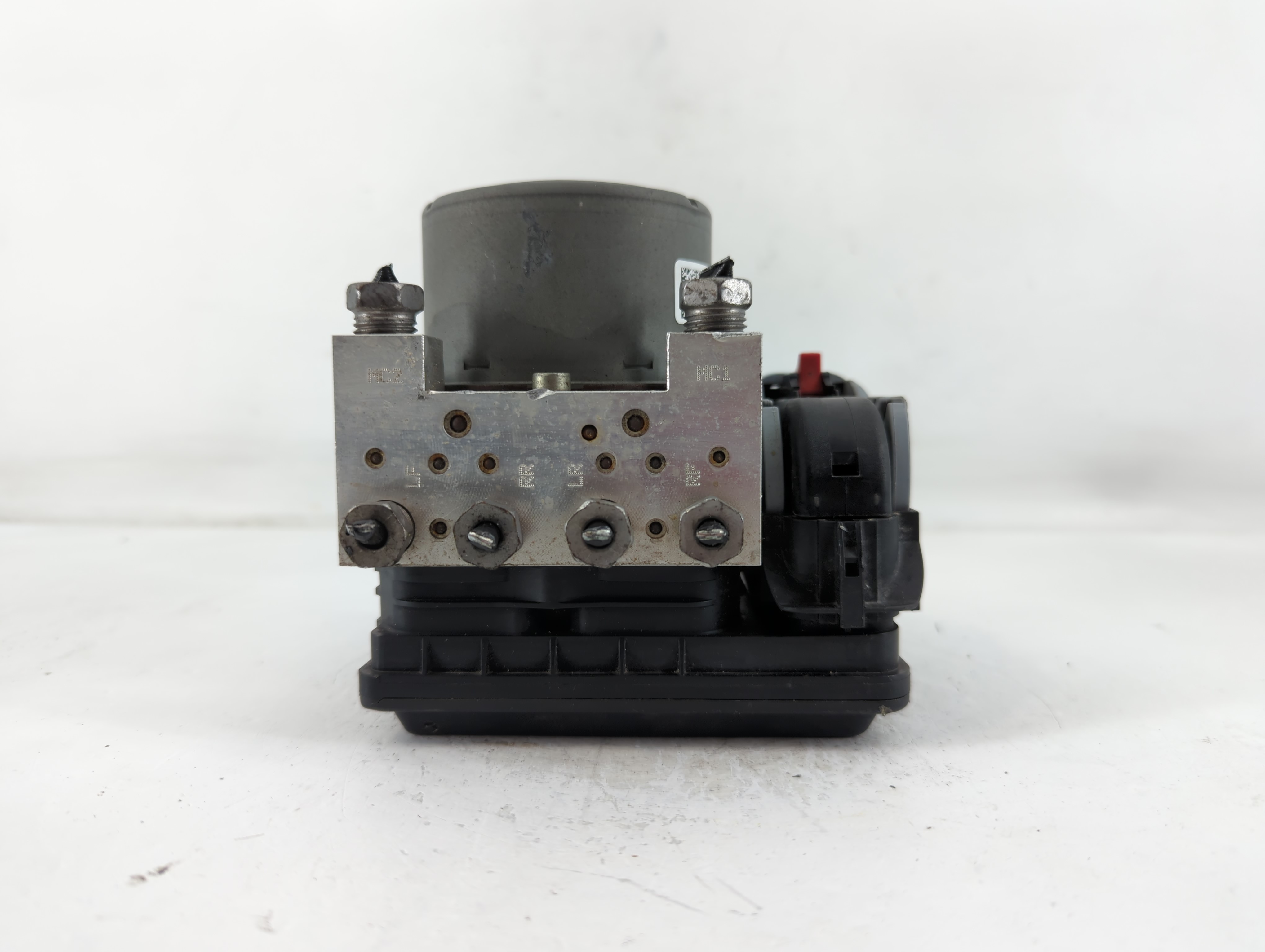 2017-2022 Gmc Canyon Abs Pump Control Module 764234 - Oemusedautoparts1.com