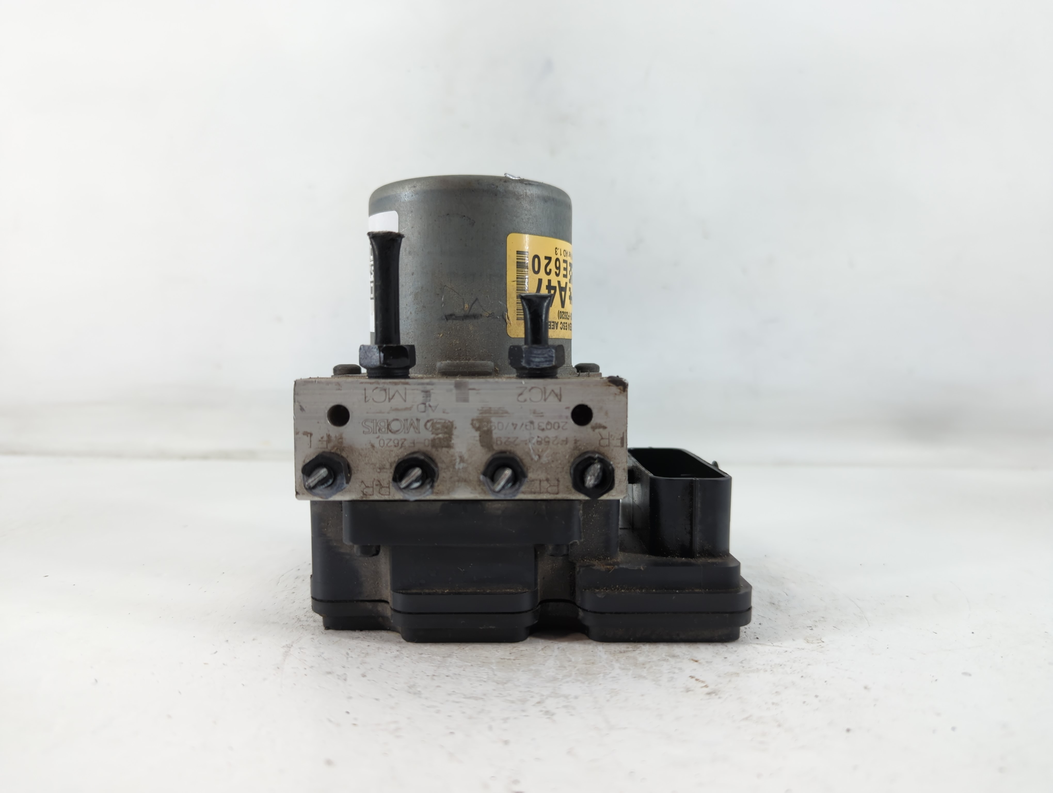 Picture of Hyundai Elantra Abs Pump Control Module 764271