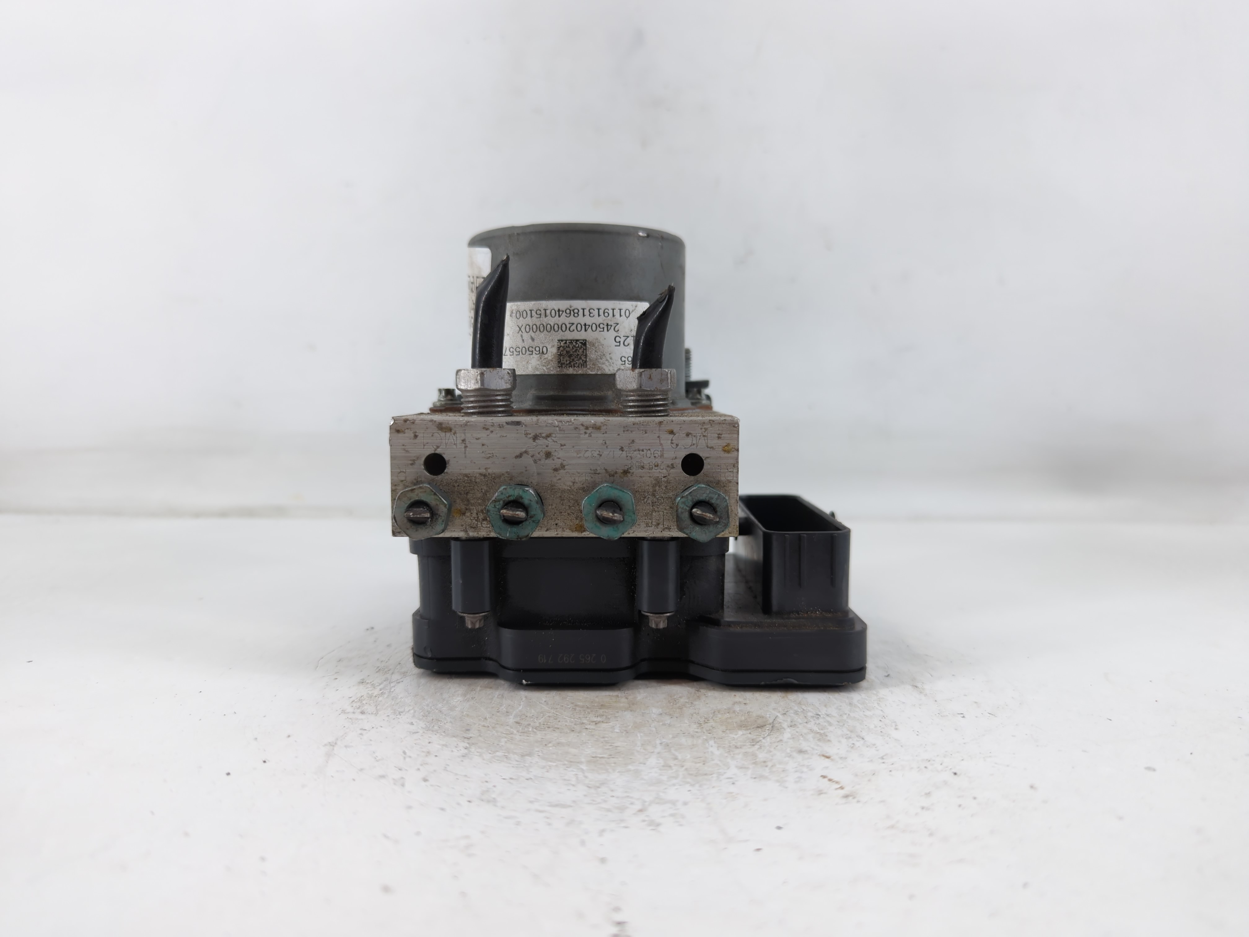 2019-2021 Chevrolet Camaro Abs Pump Control Module 764282 - Oemusedautoparts1.com