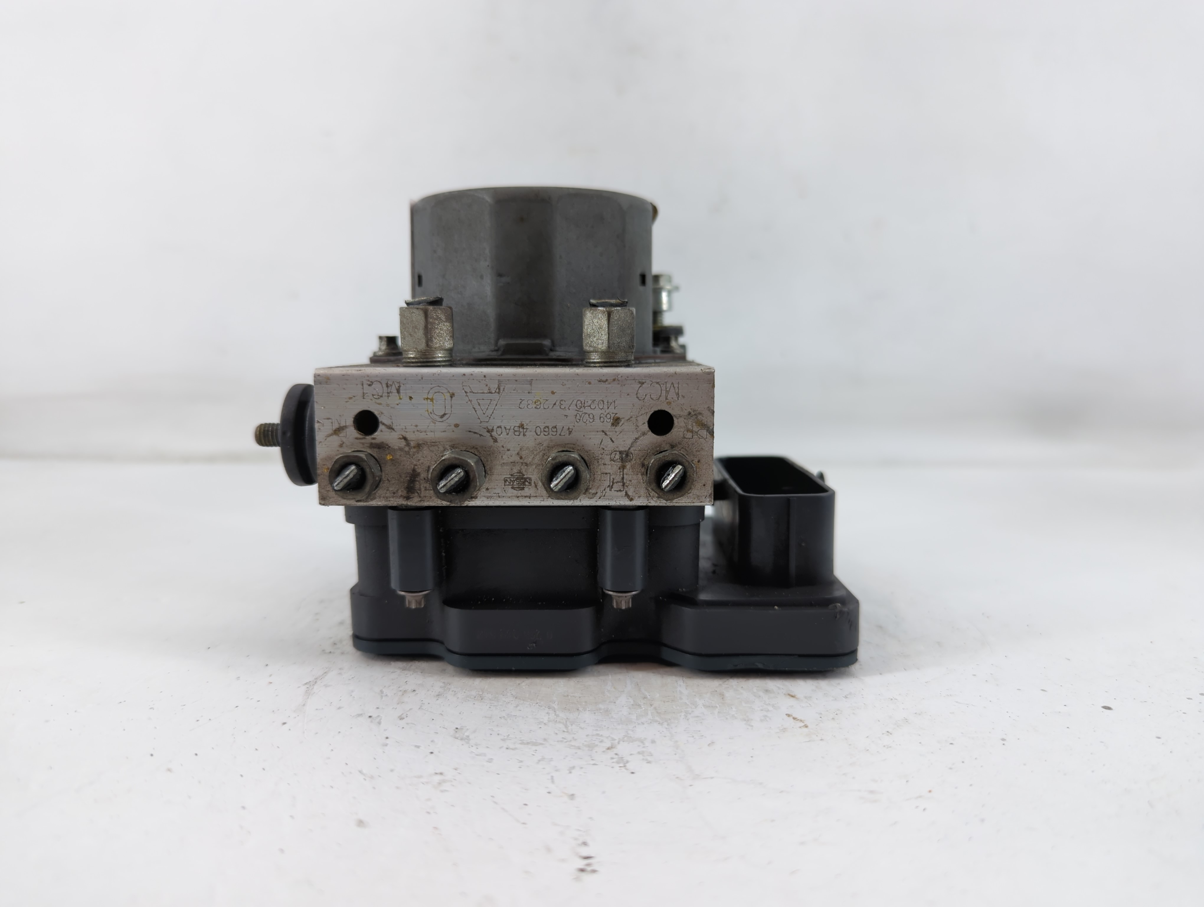 2014-2015 Nissan Rogue Abs Pump Control Module 764292 - Oemusedautoparts1.com