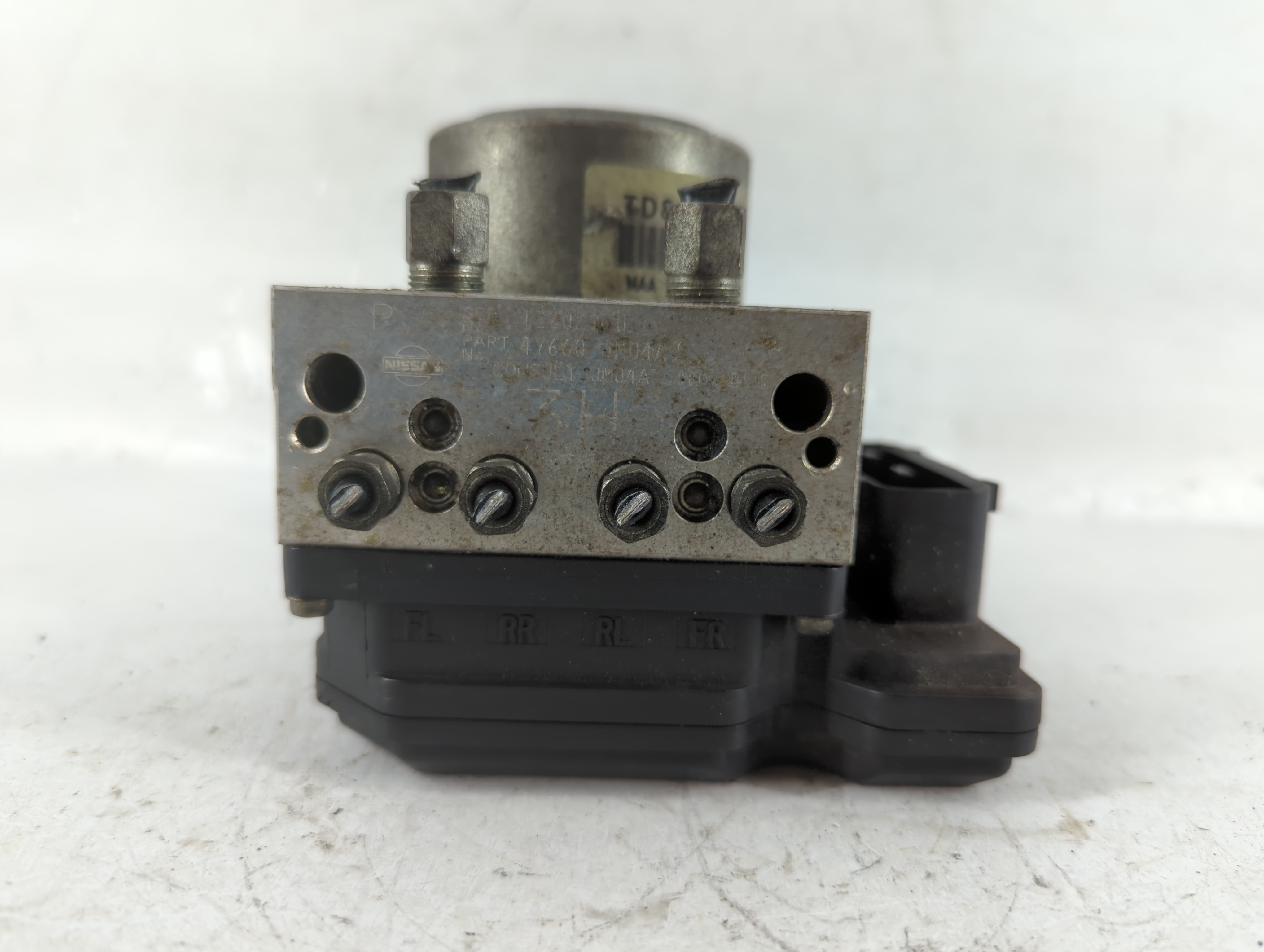 2015-2015 Nissan Altima Abs Pump Control Module 764355 - Oemusedautoparts1.com