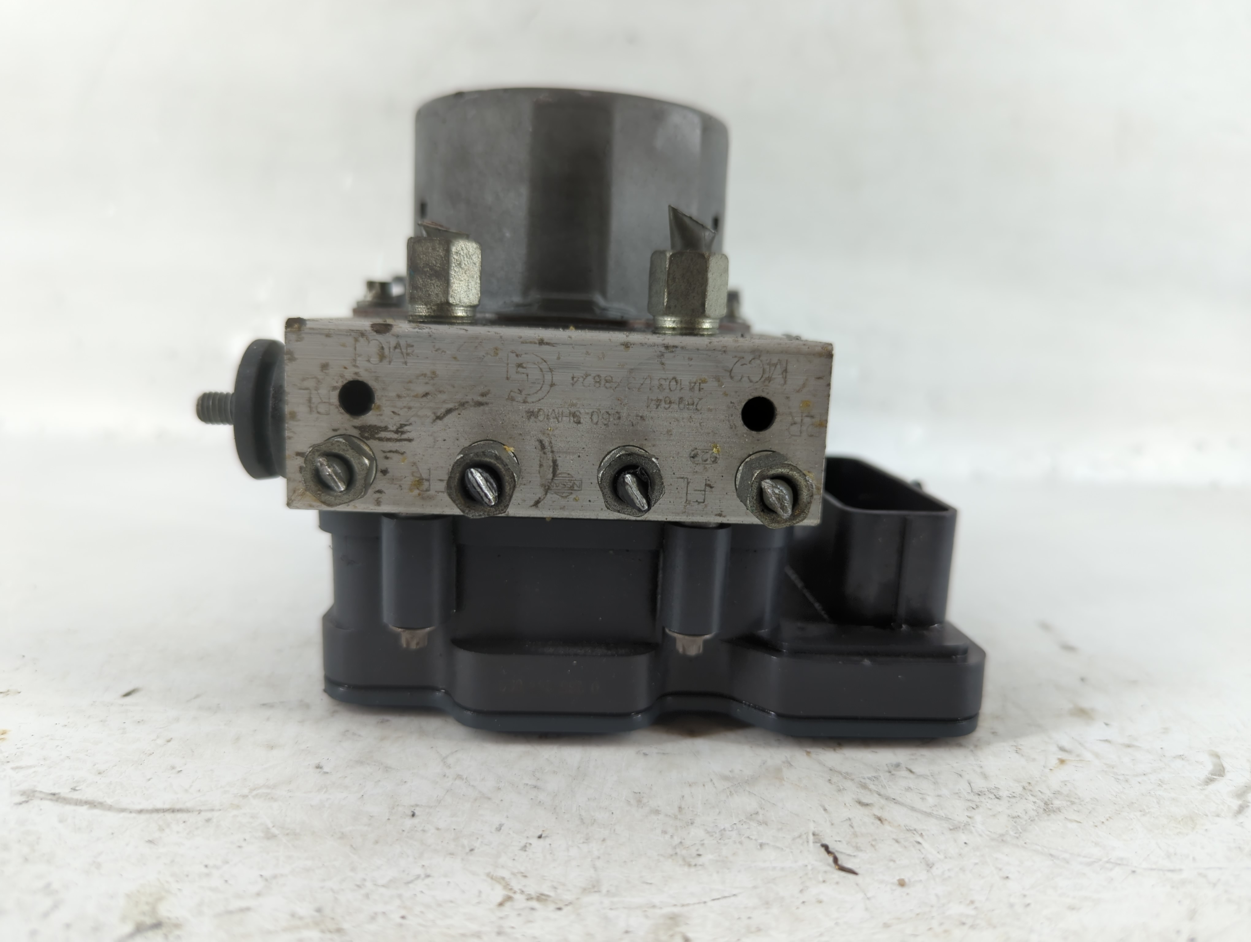 2015-2015 Nissan Altima Abs Pump Control Module 764367 - Oemusedautoparts1.com