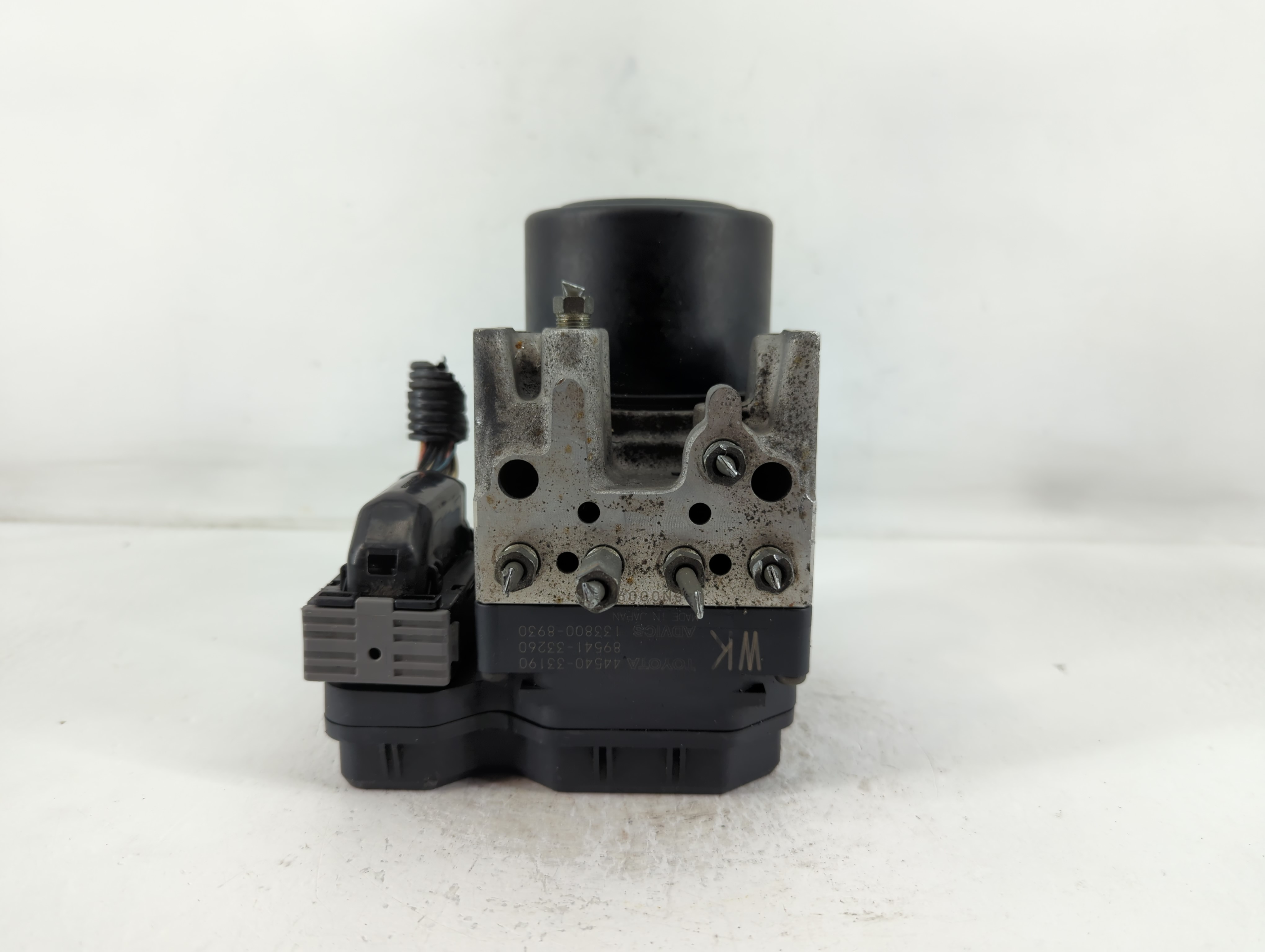 2010-2011 Lexus Es350 Abs Pump Control Module 764390 - Oemusedautoparts1.com