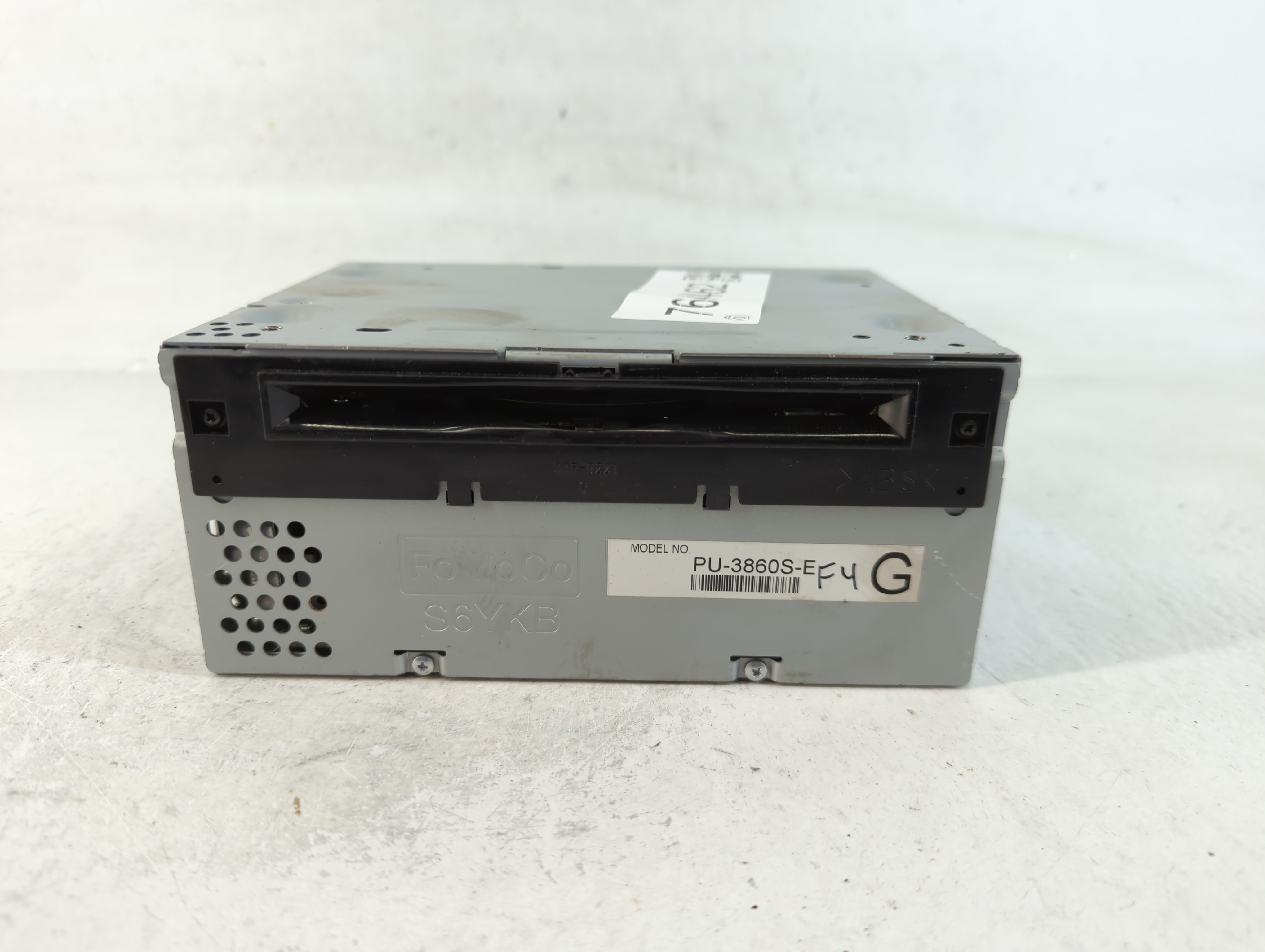 2017-2017 Ford Mustang Am Fm Cd Player Radio Receiver 764462 - Oemusedautoparts1.com
