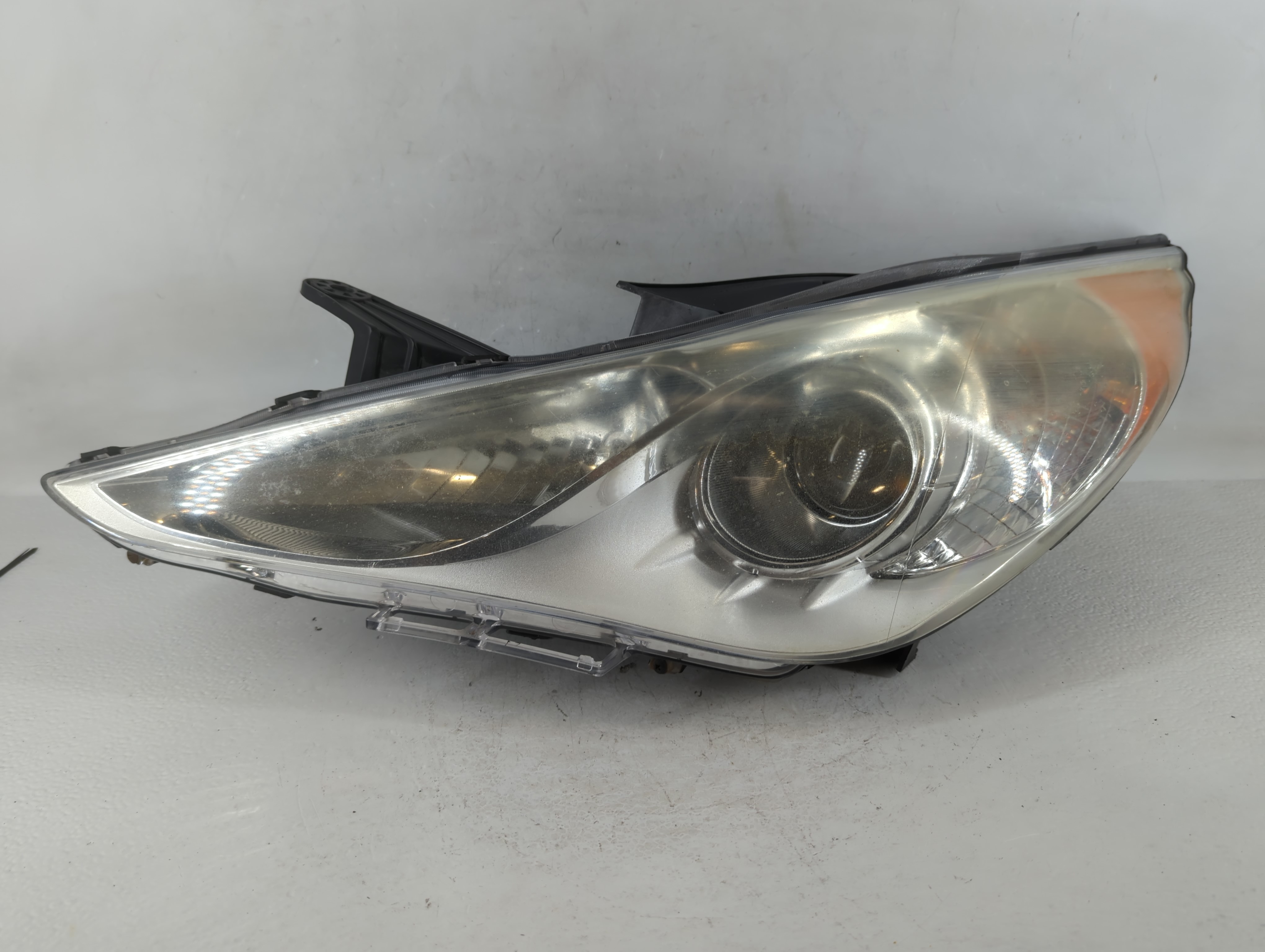 Picture of 2011-2014 Hyundai Sonata Passenger Right Oem Head Light Headlight Lamp 764478