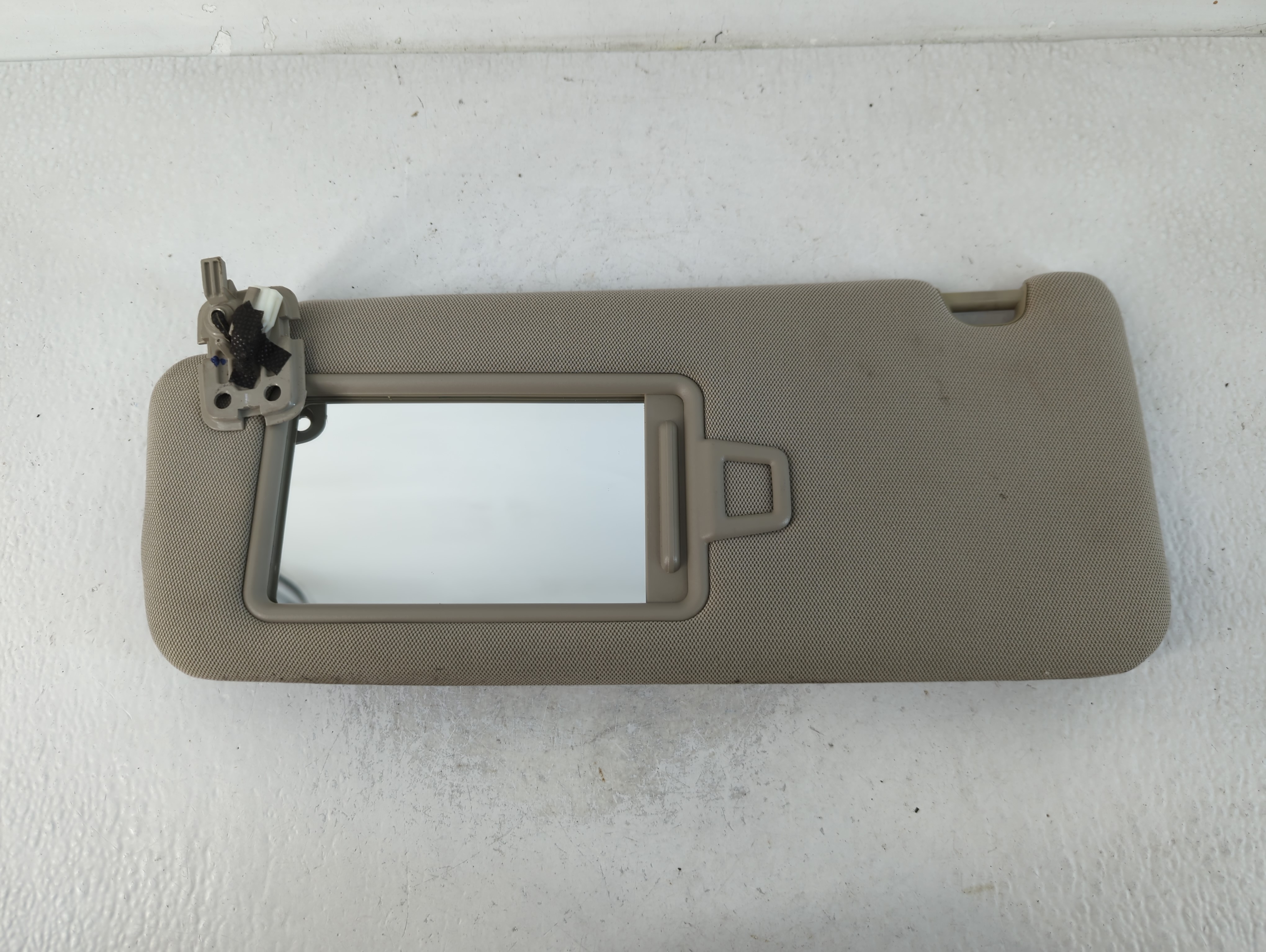 2016-2020 Kia Optima Driver Sun Visor Mirror Left Sunvisor Grey 764510 - Oemusedautoparts1.com