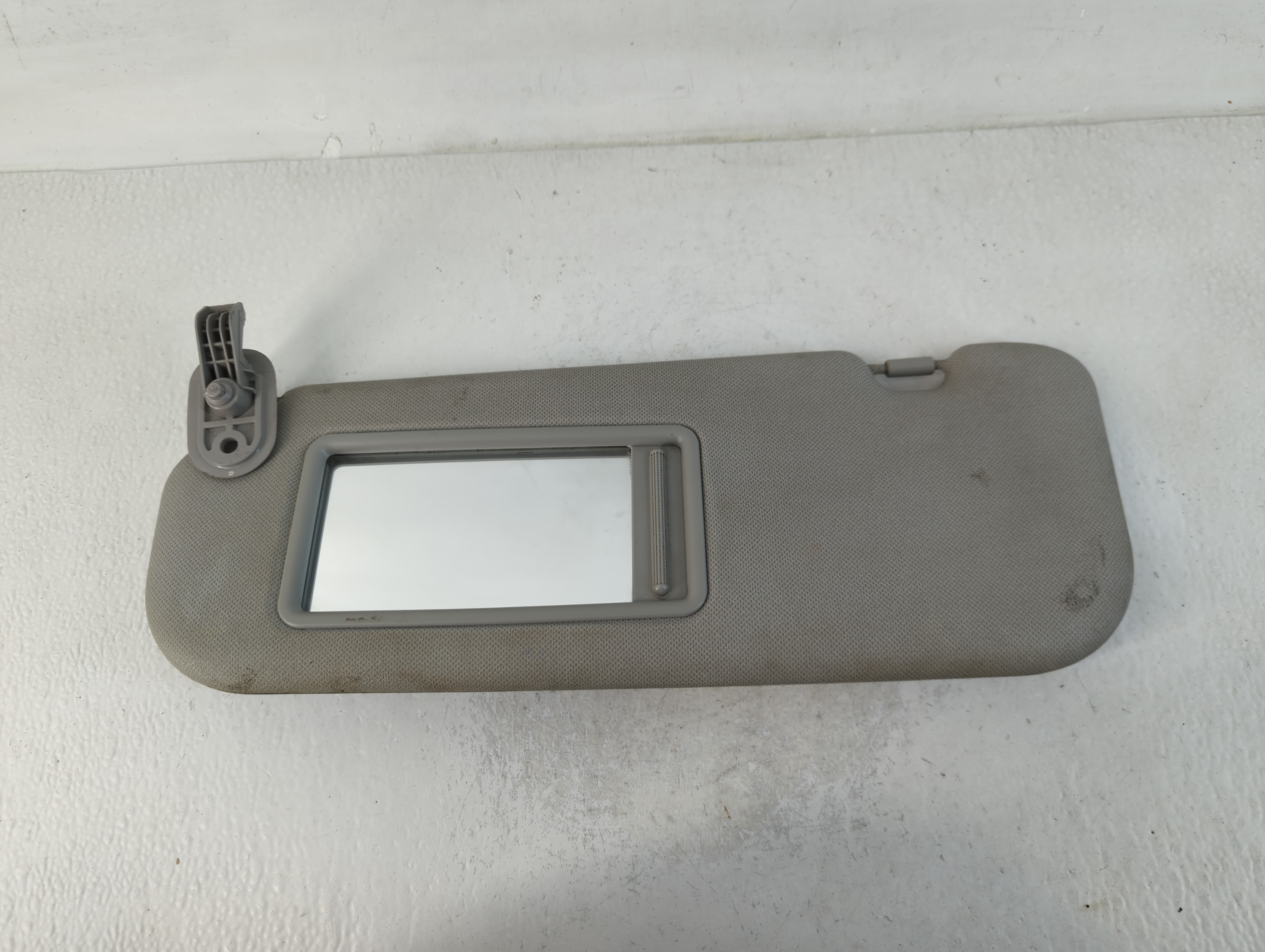 2014-2016 Hyundai Elantra Passenger Sun Visor Mirror Right Sunvisor Grey 764569 - Oemusedautoparts1.com