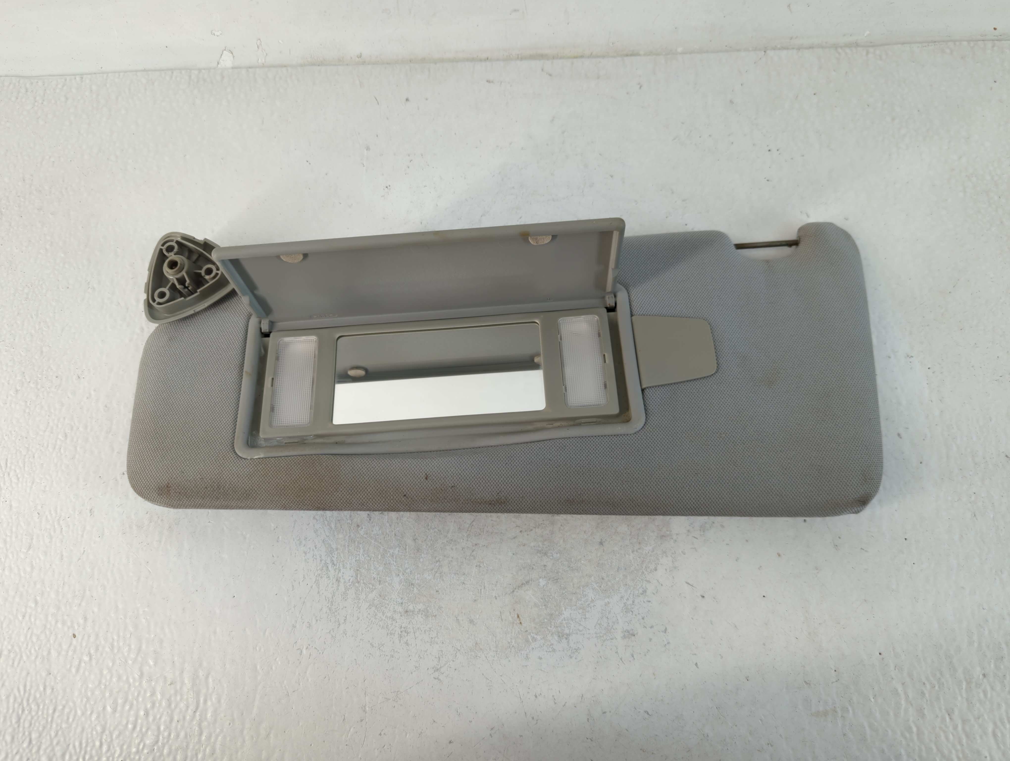 Picture of 2009-2015 Jaguar Xf Driver Sun Visor Mirror Left Sunvisor Grey 764601