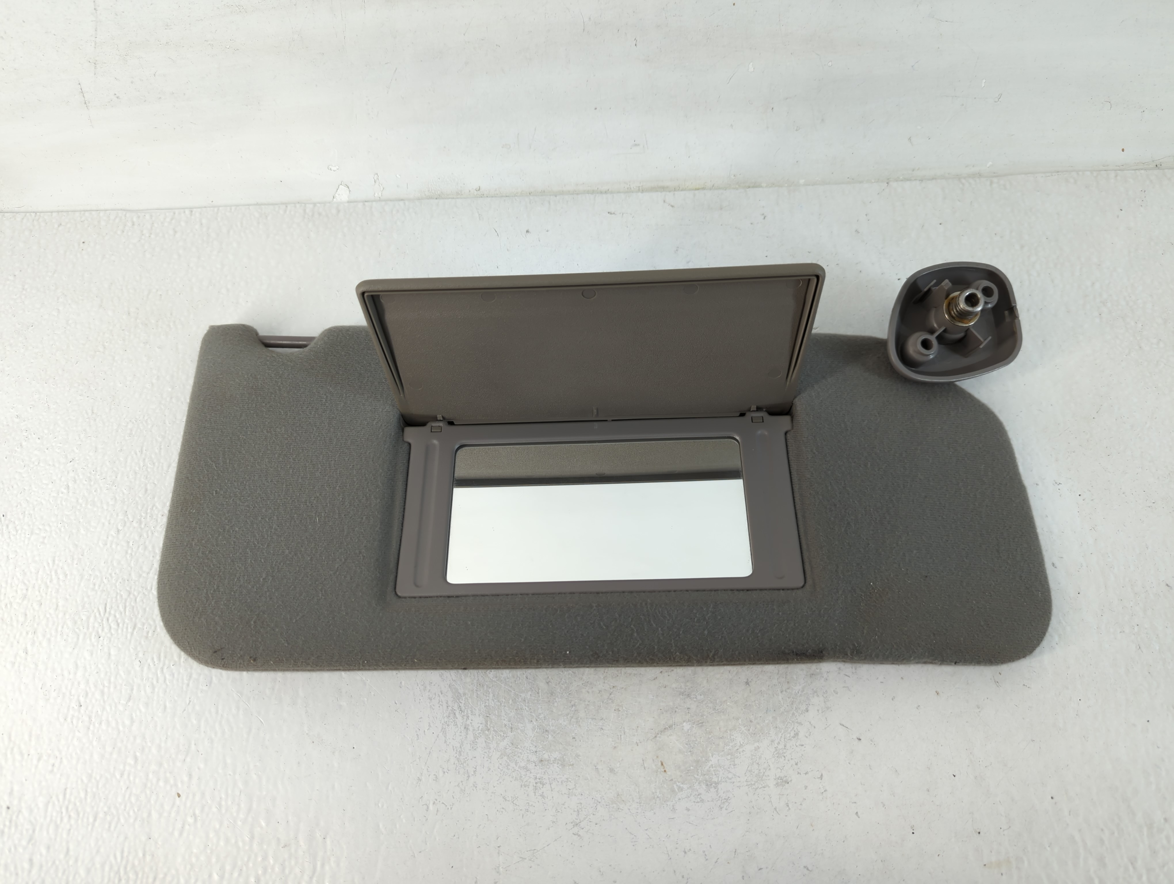 2002-2003 Ford F-150 Passenger Sun Visor Mirror Right Sunvisor Grey 764623 - Oemusedautoparts1.com
